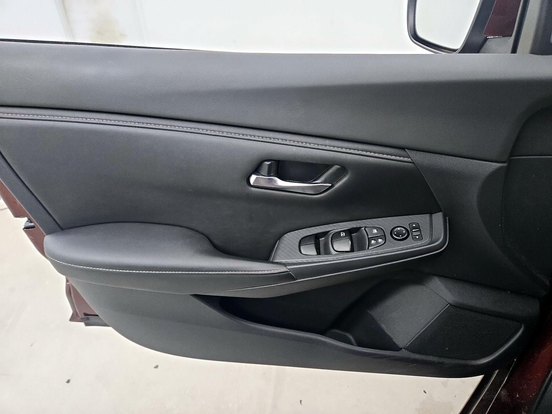 Thumbnail: 2022 Nissan Sentra - 12