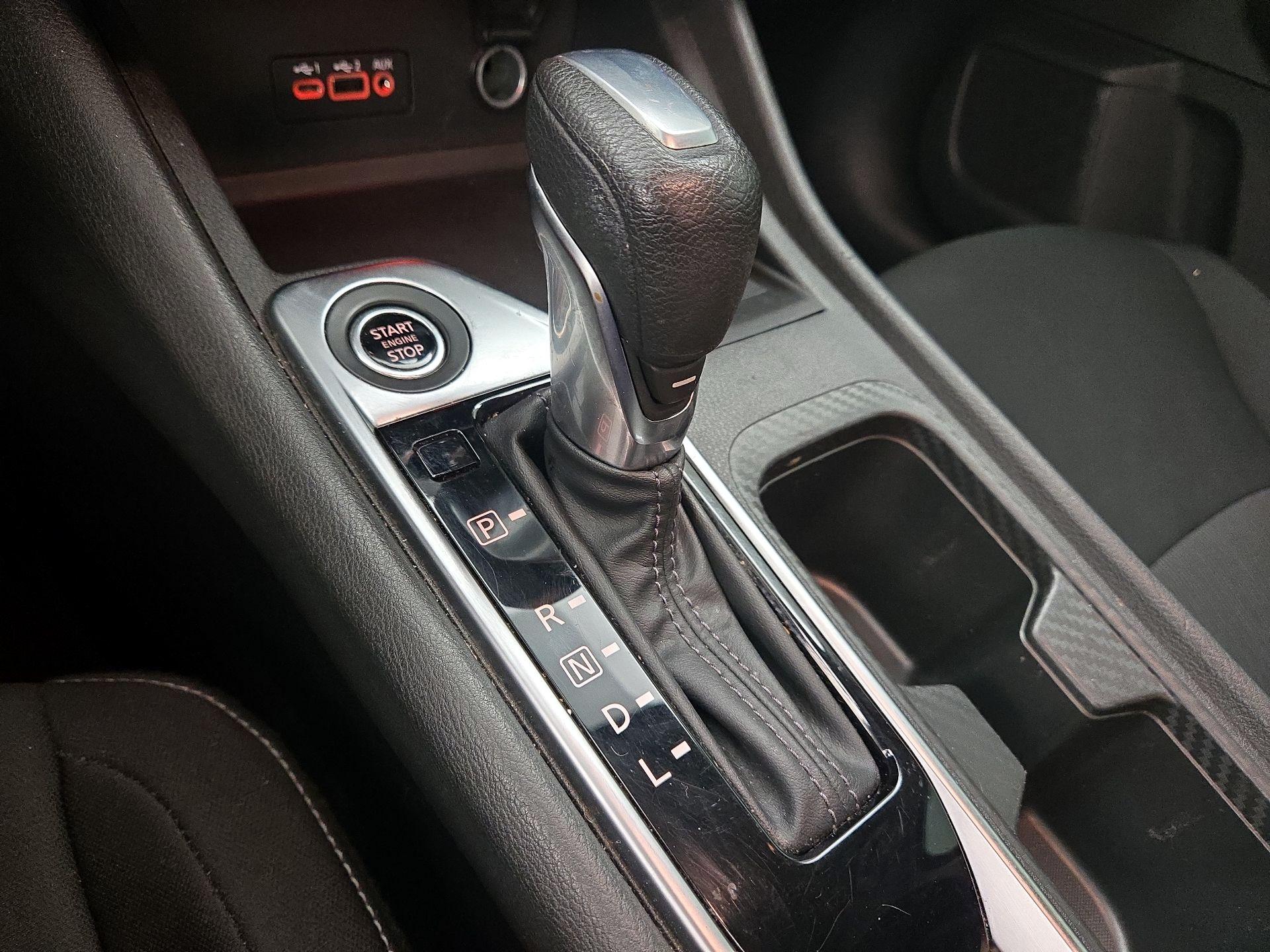 Thumbnail: 2022 Nissan Sentra - 17