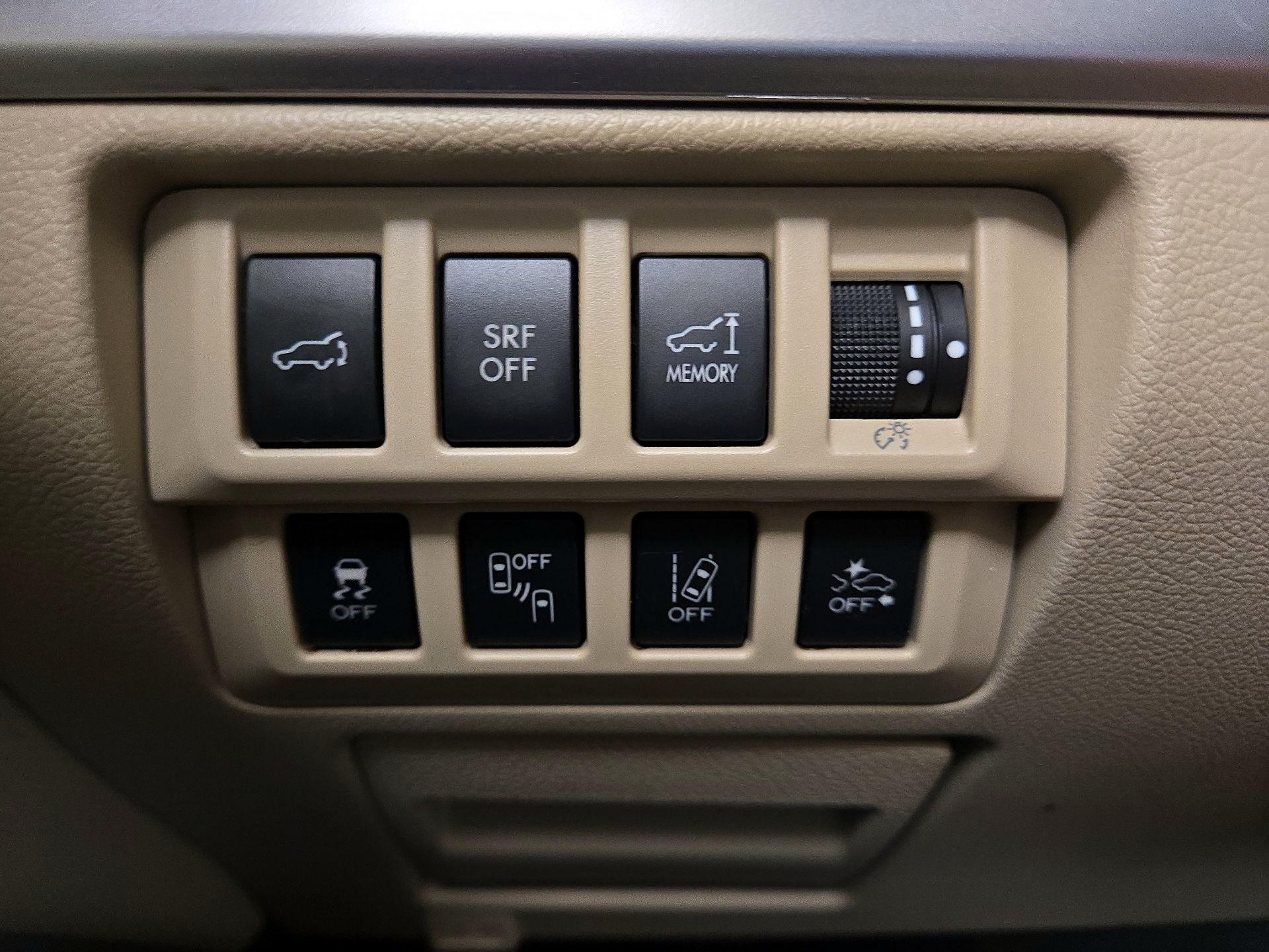 Thumbnail: 2016 Subaru Outback - 13