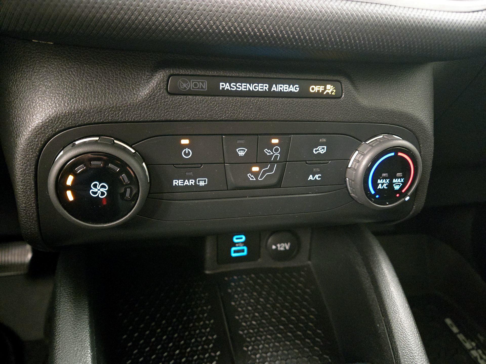 Thumbnail: 2021 Ford Bronco Sport - 16