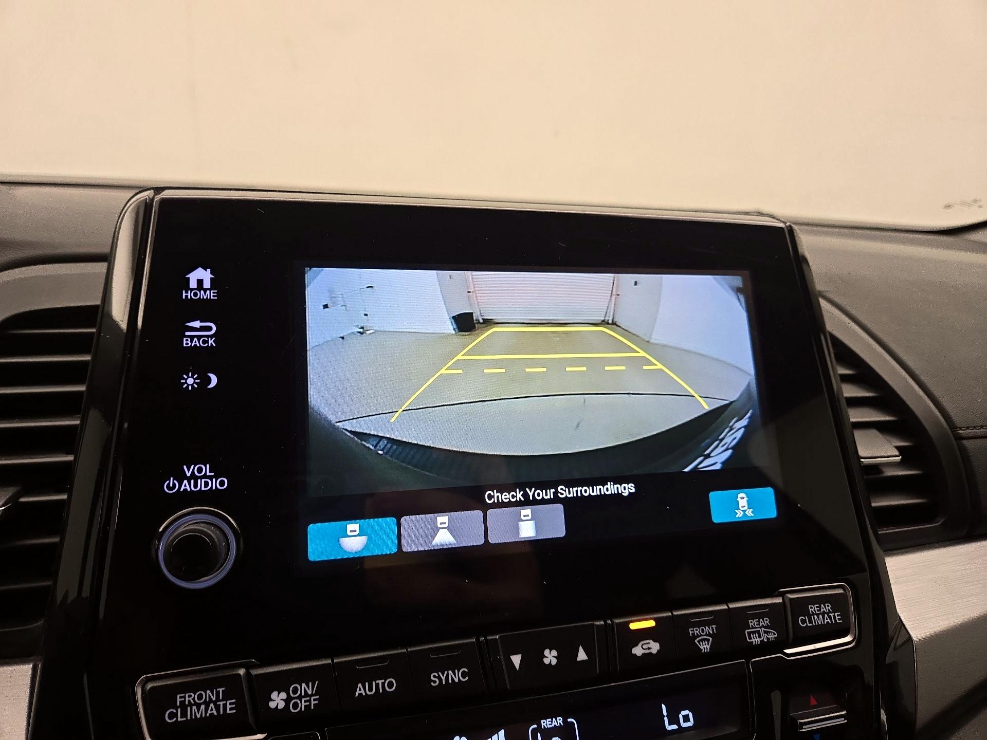 Thumbnail: 2019 Honda Odyssey - 14