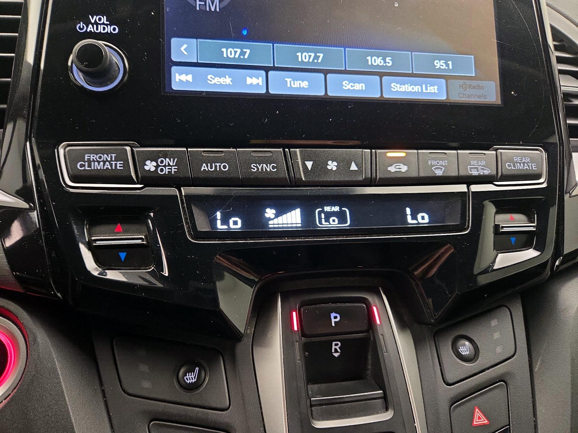 Thumbnail: 2019 Honda Odyssey - 16