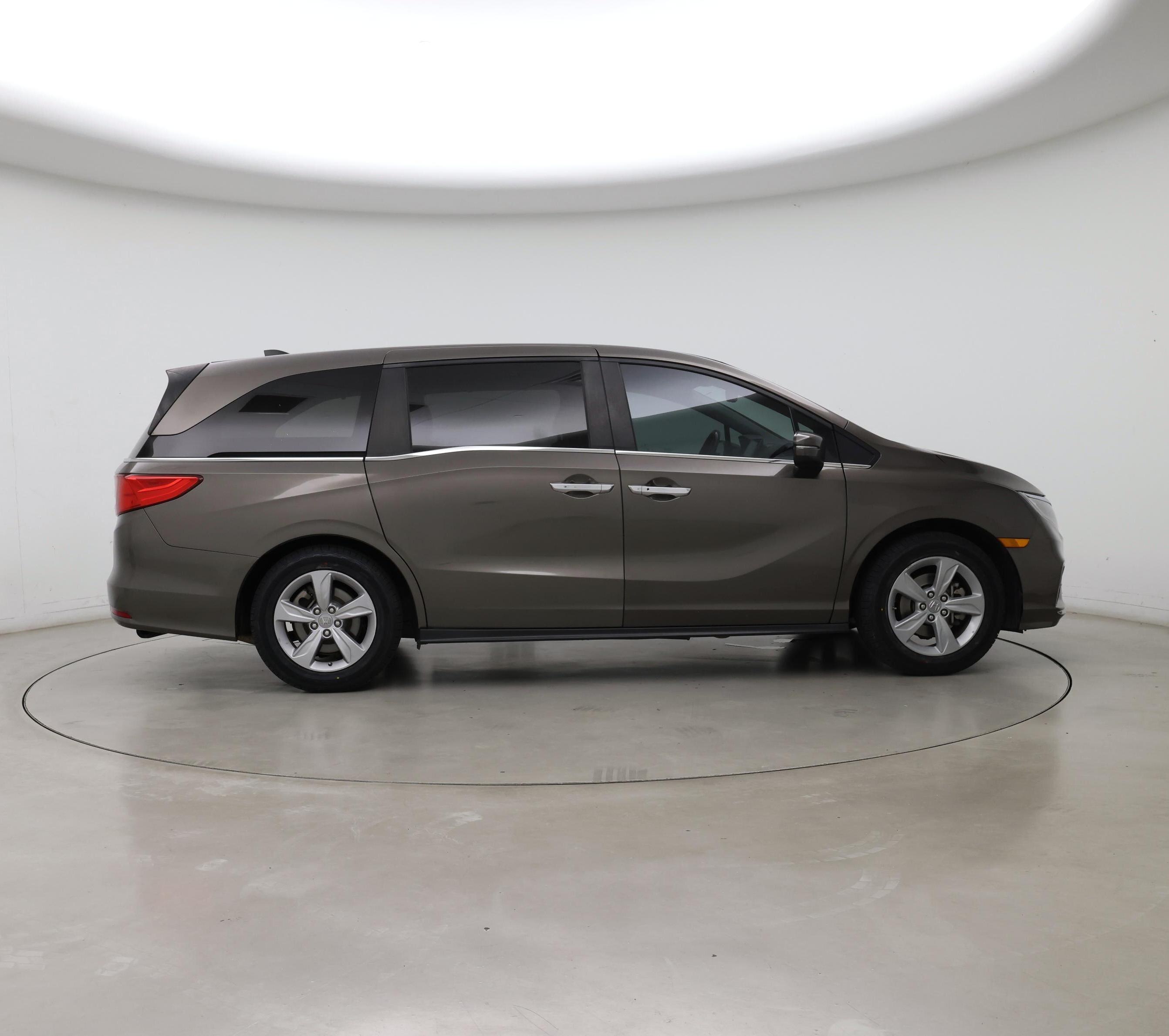 Thumbnail: 2019 Honda Odyssey - 7