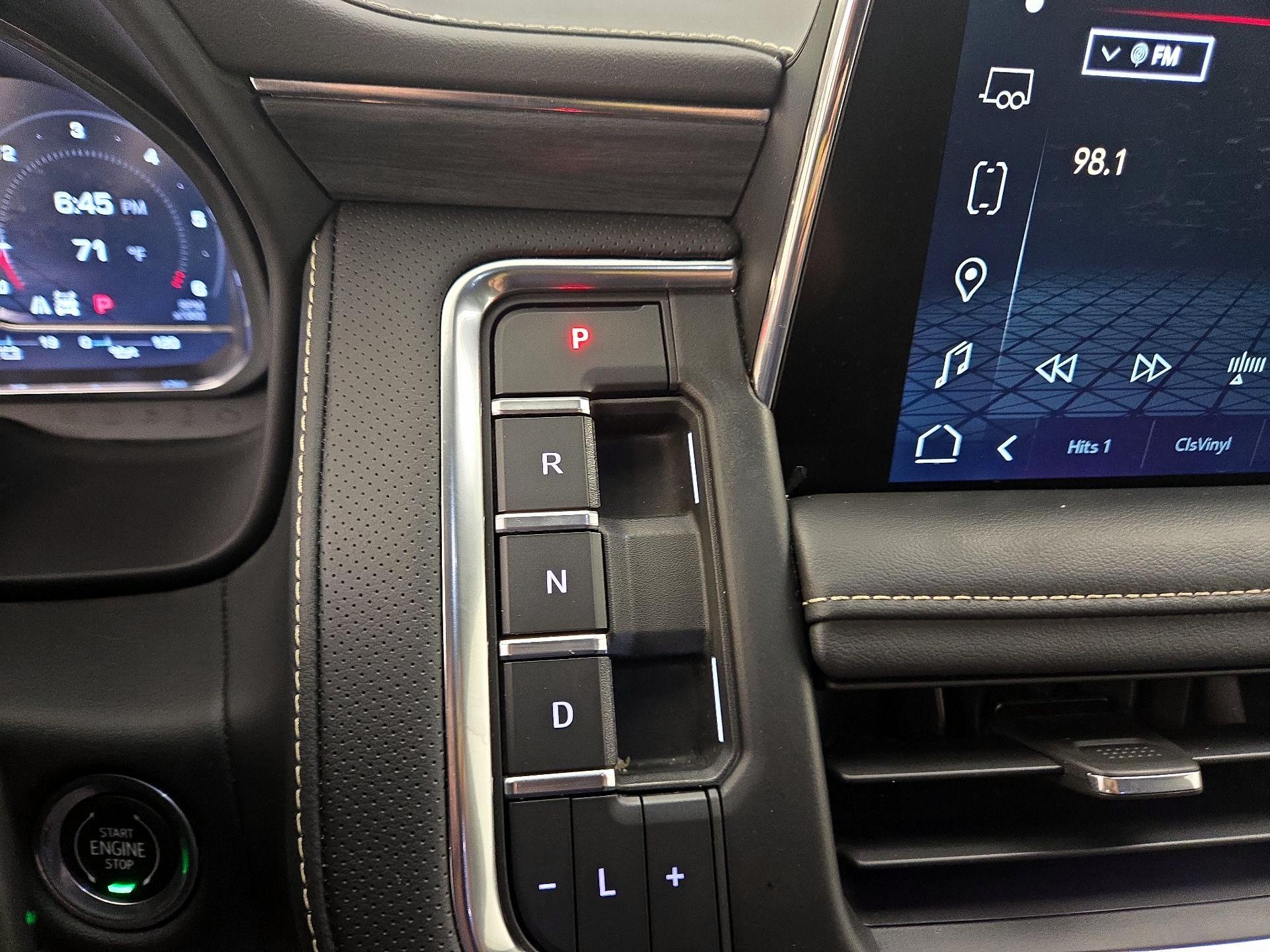 Thumbnail: 2022 GMC Yukon - 17