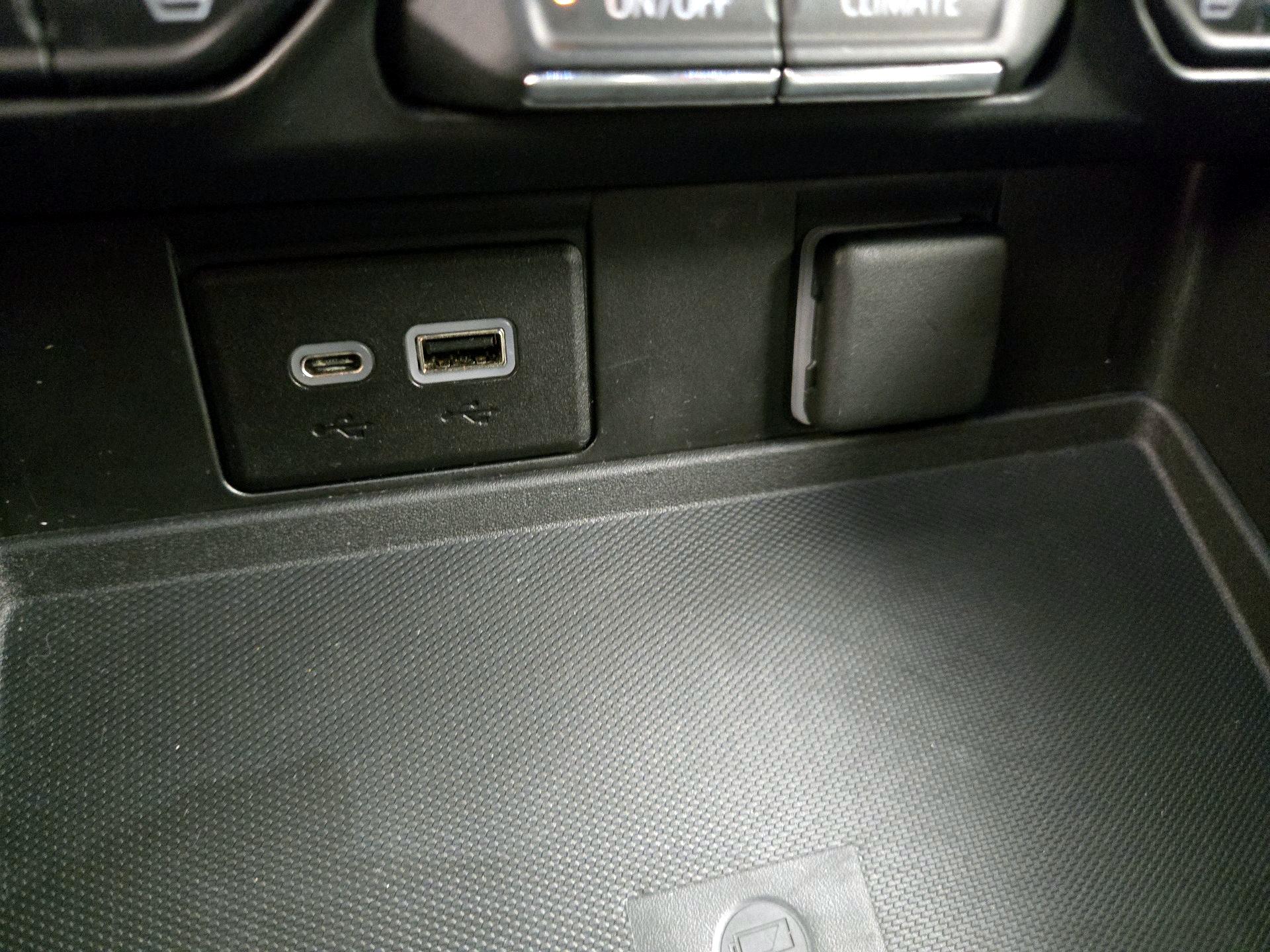 Thumbnail: 2022 GMC Yukon - 18