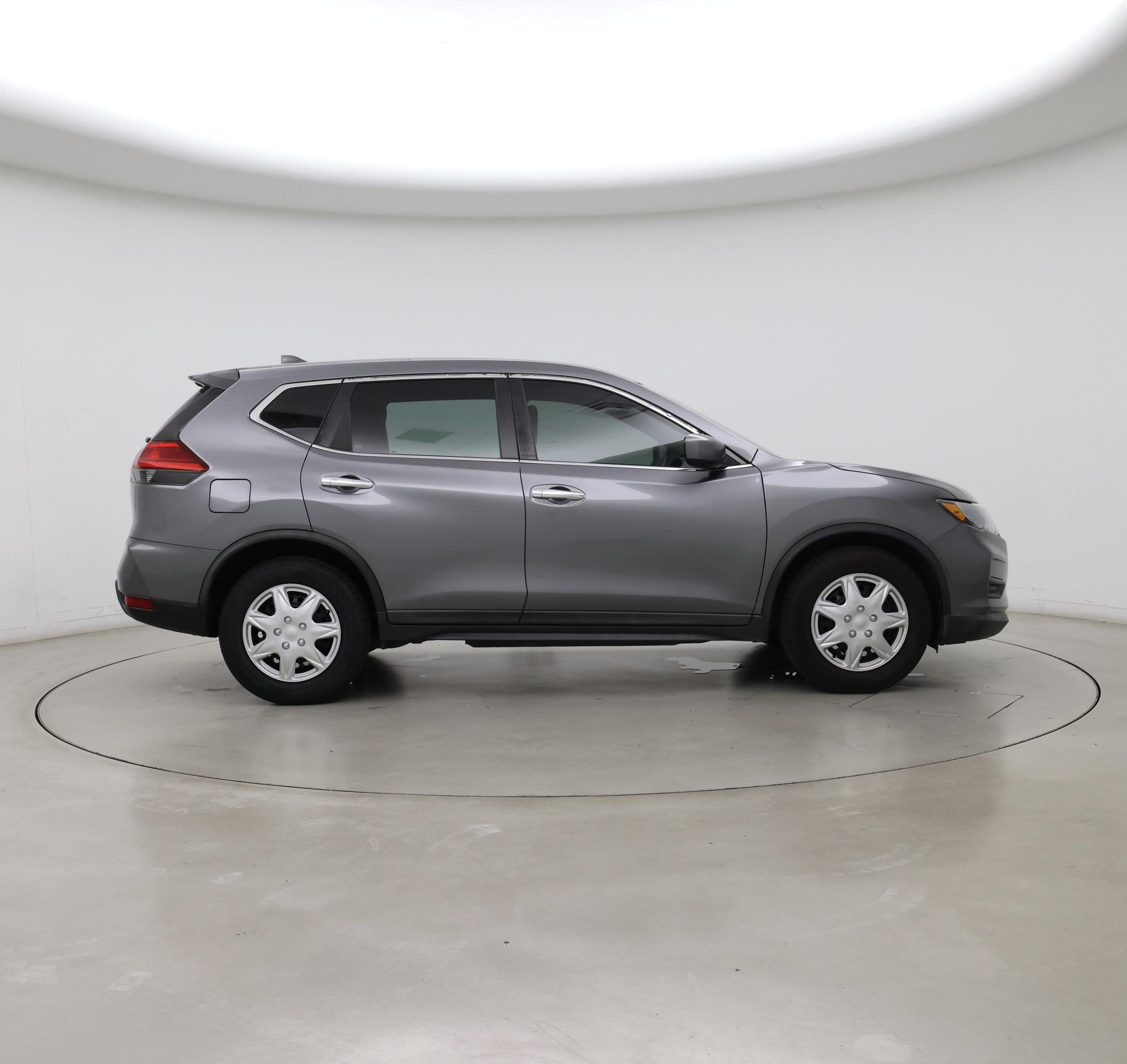 Thumbnail: 2017 Nissan Rogue - 7