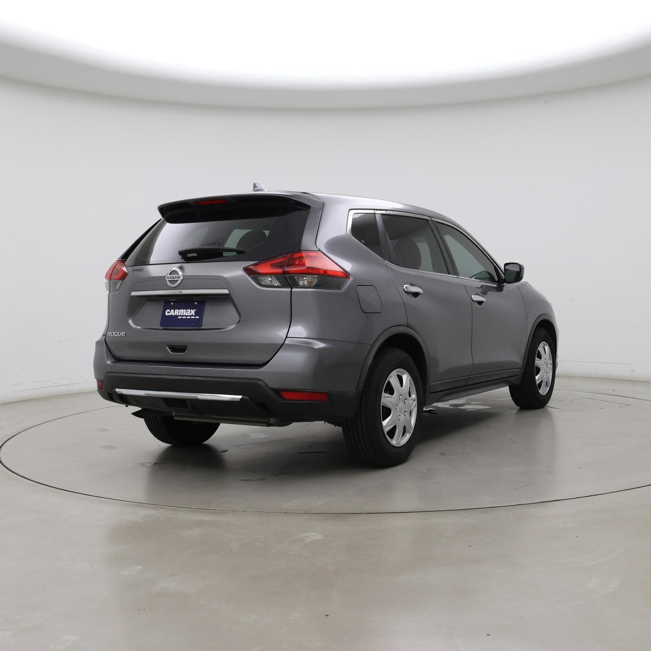 Thumbnail: 2017 Nissan Rogue - 8