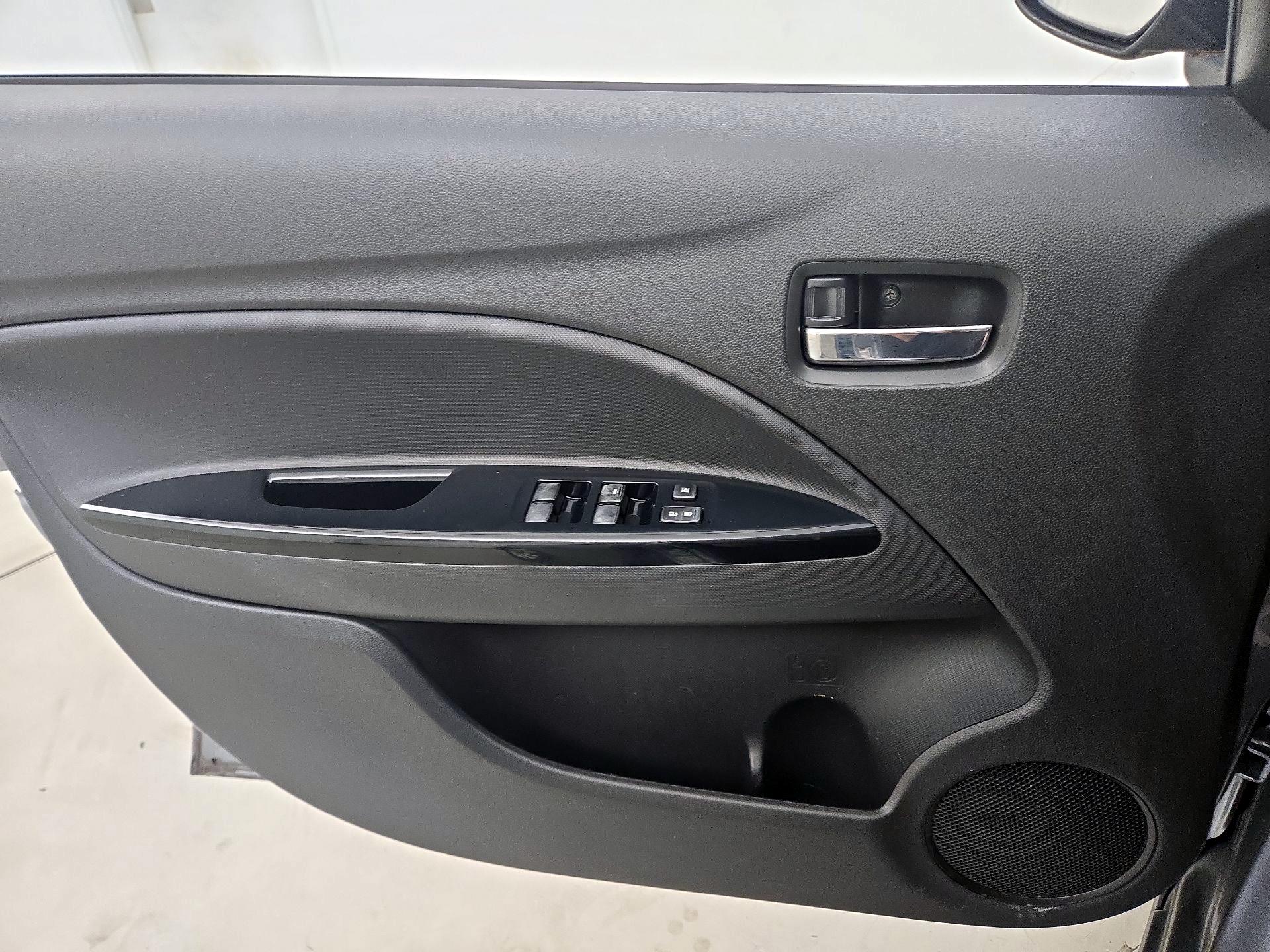 Thumbnail: 2019 Mitsubishi Mirage - 12