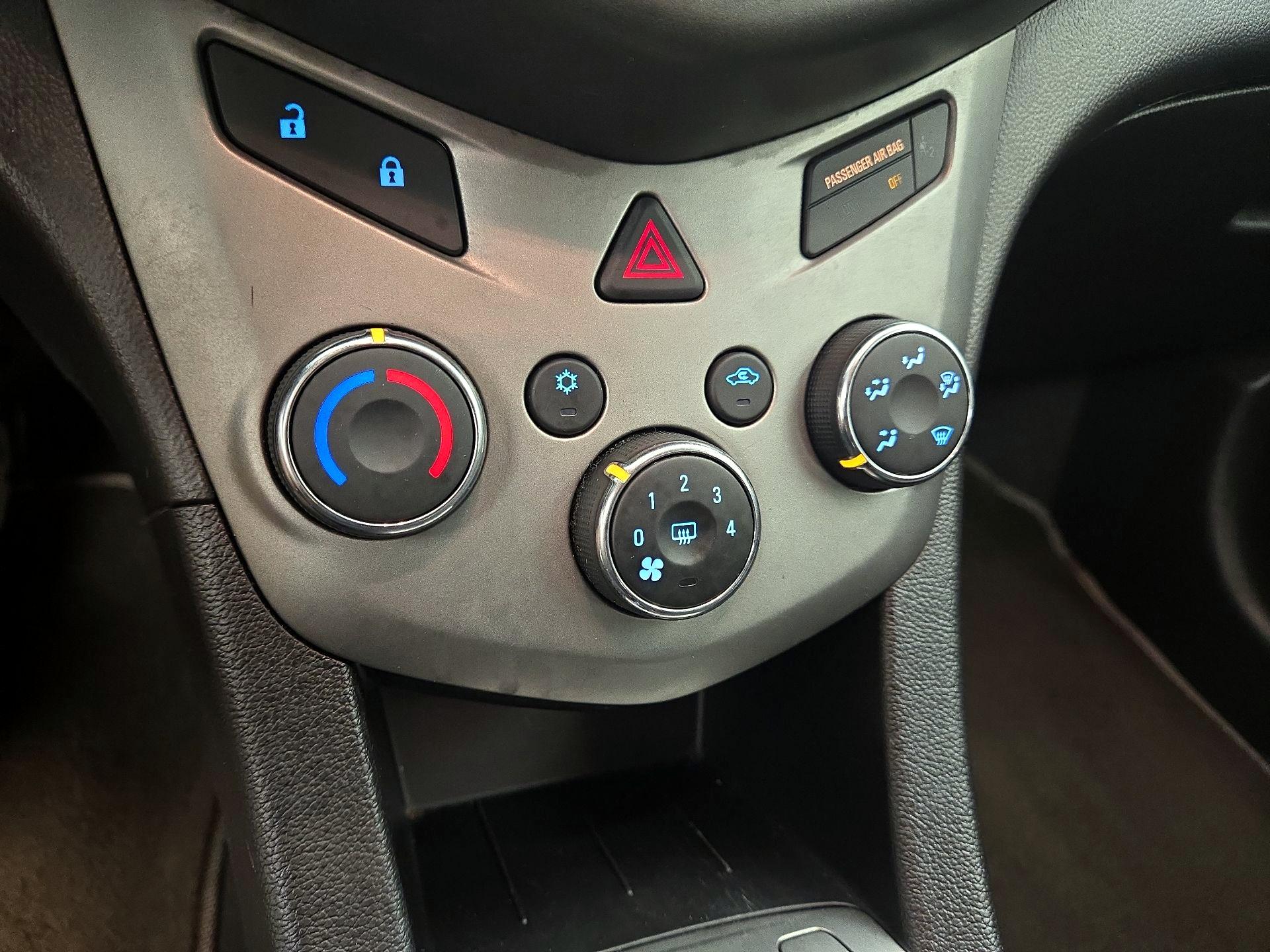 Thumbnail: 2016 Chevrolet Sonic - 16