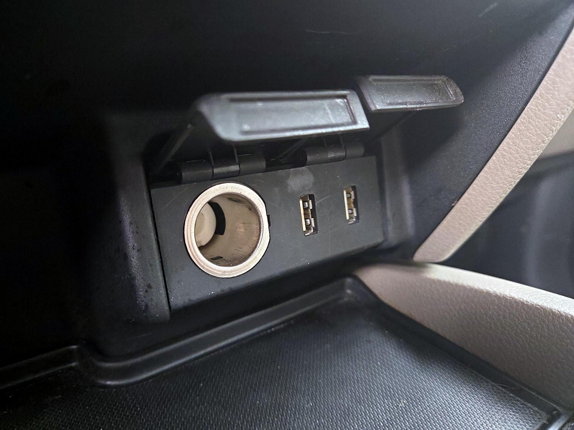 Thumbnail: 2016 Honda Pilot - 18