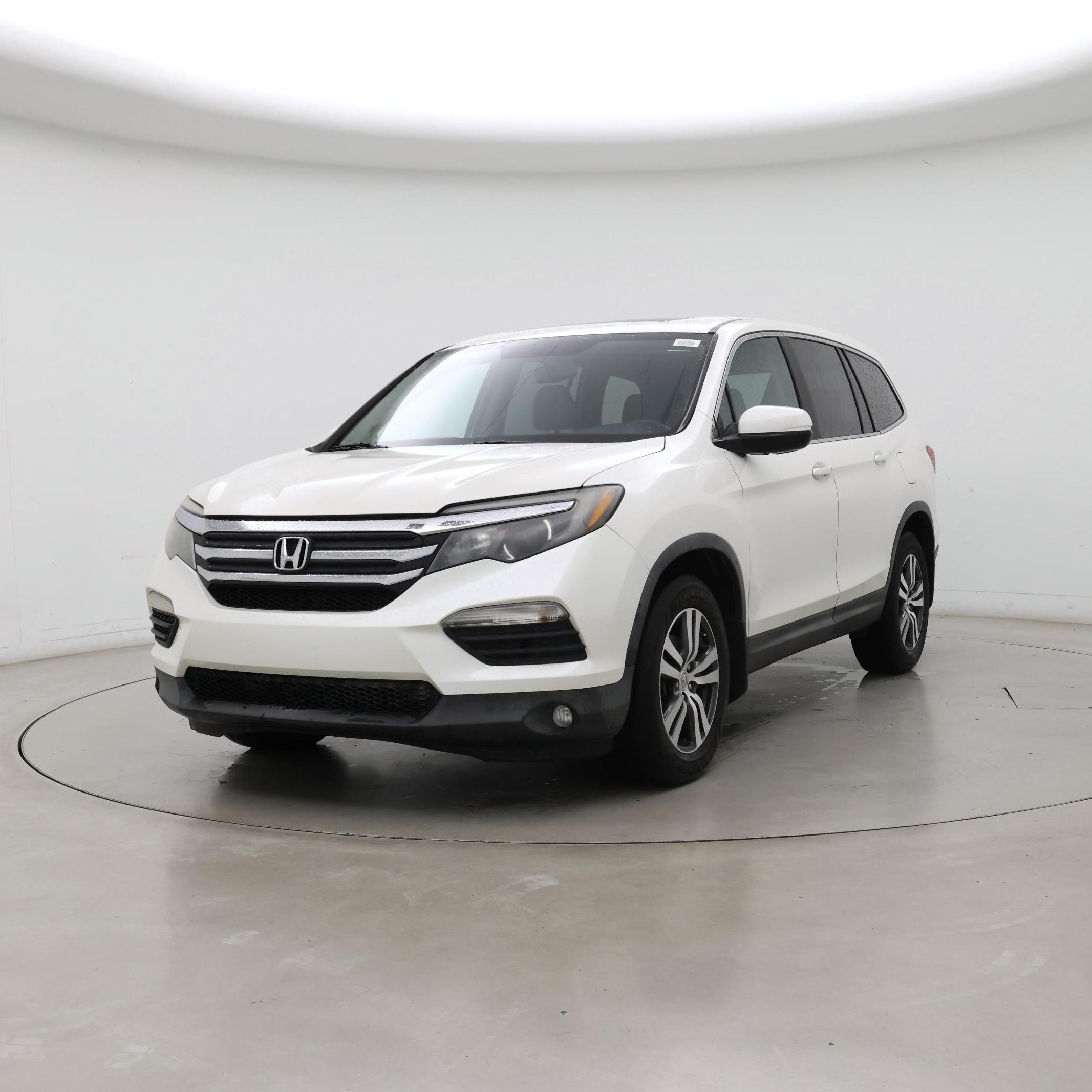 Thumbnail: 2016 Honda Pilot - 4
