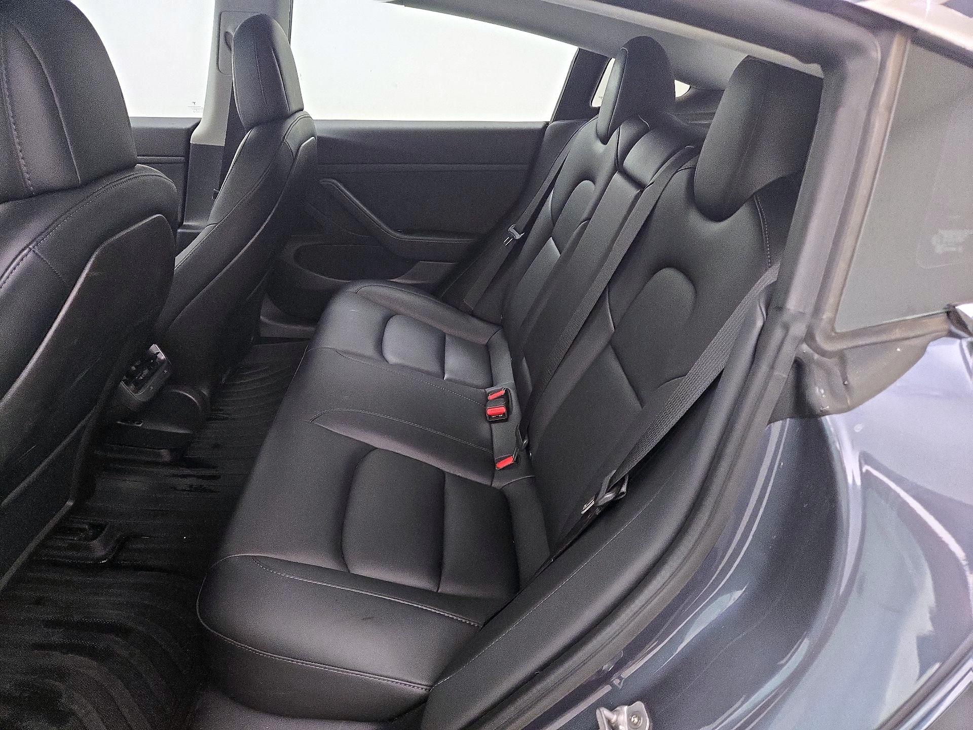 Thumbnail: 2020 Tesla Model 3 - 19