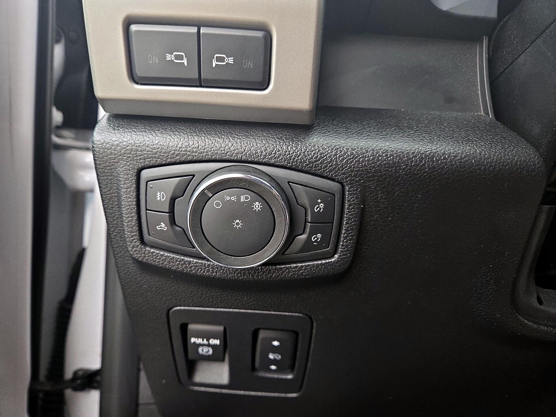 Thumbnail: 2019 Ford F-150 - 13