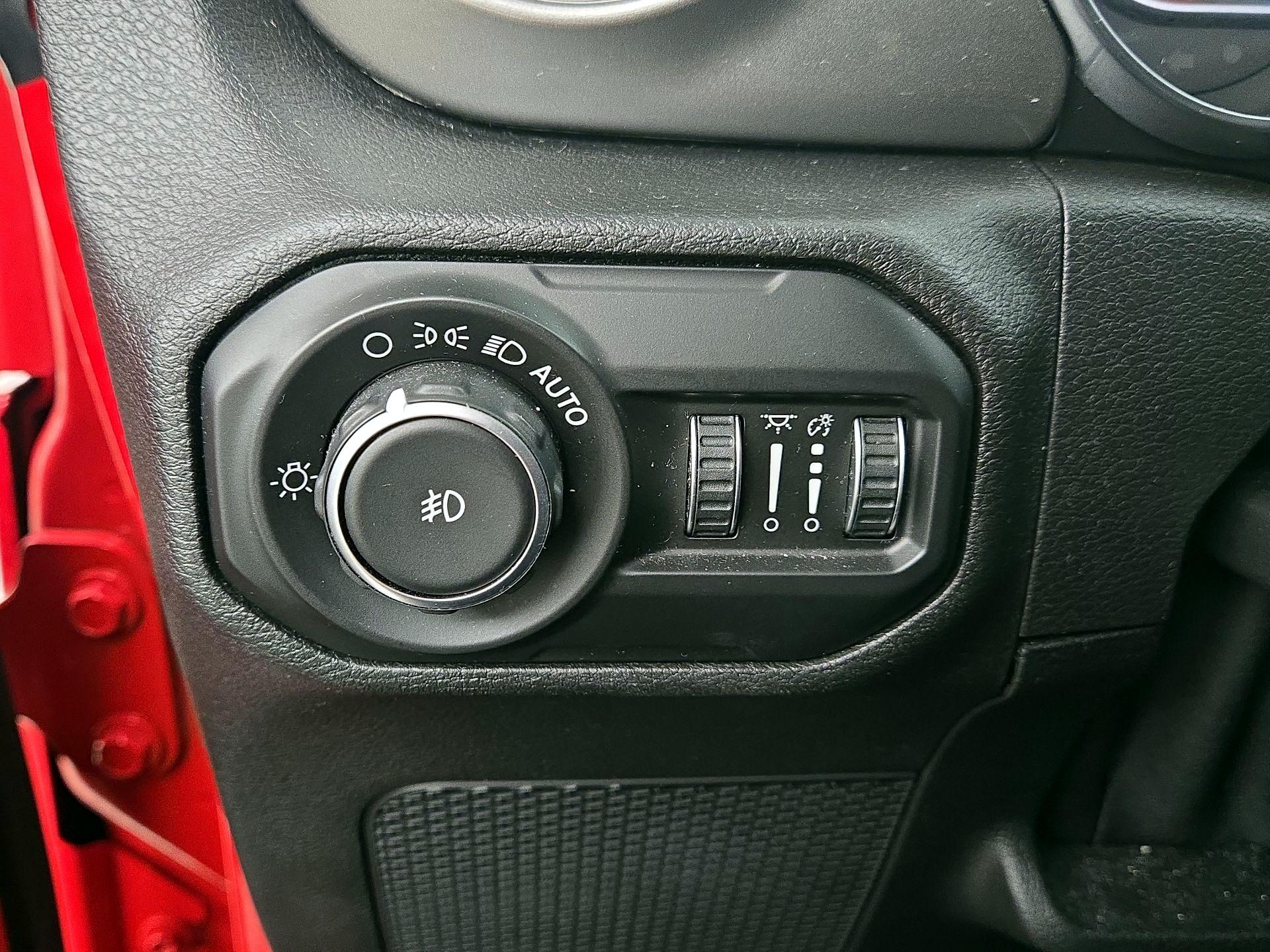 Thumbnail: 2020 Jeep Wrangler - 13