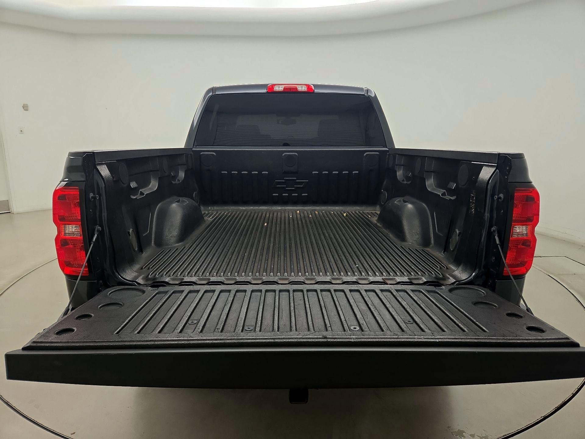 Thumbnail: 2018 Chevrolet Silverado 1500 - 20