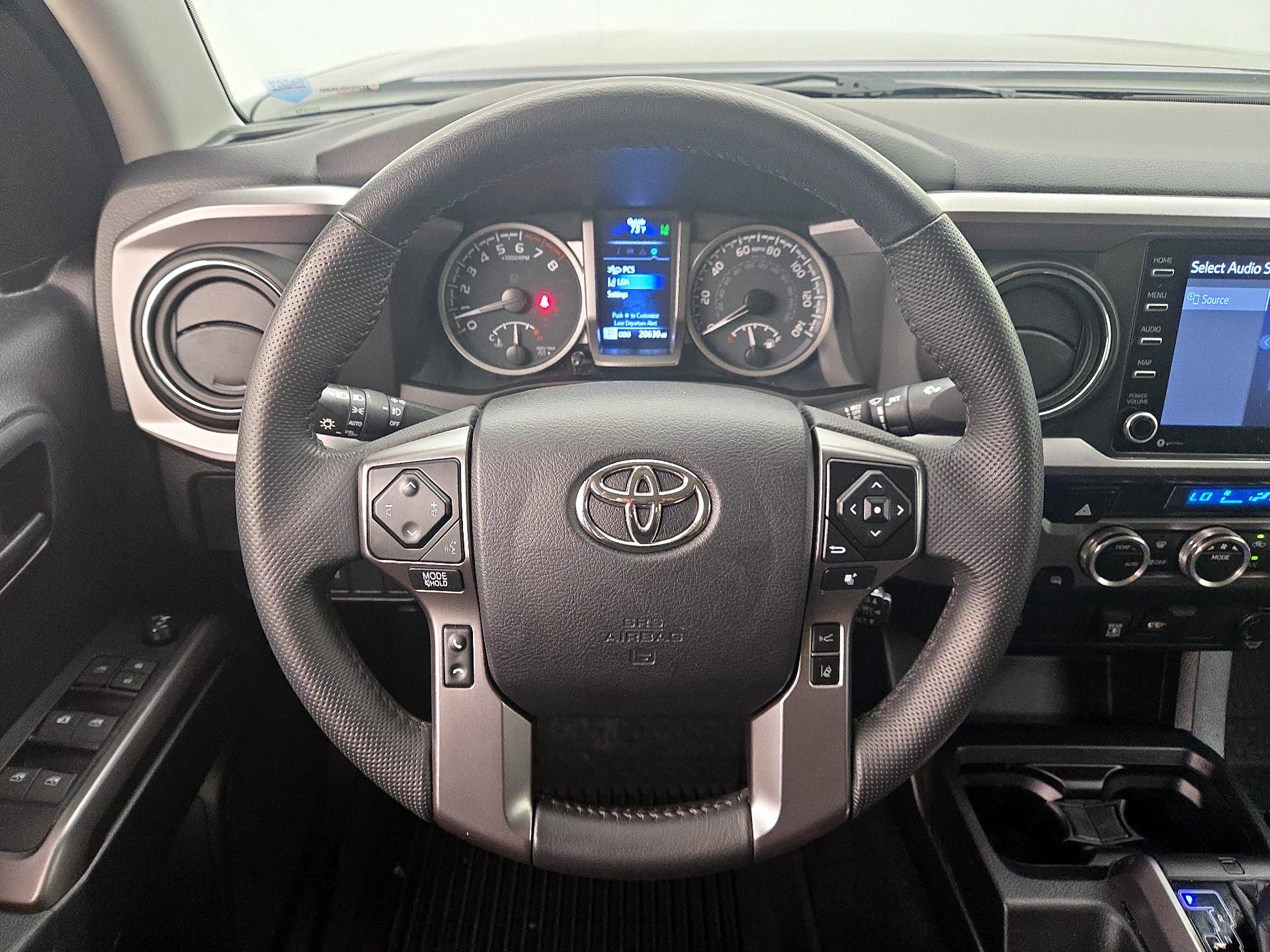 Thumbnail: 2021 Toyota Tacoma - 10