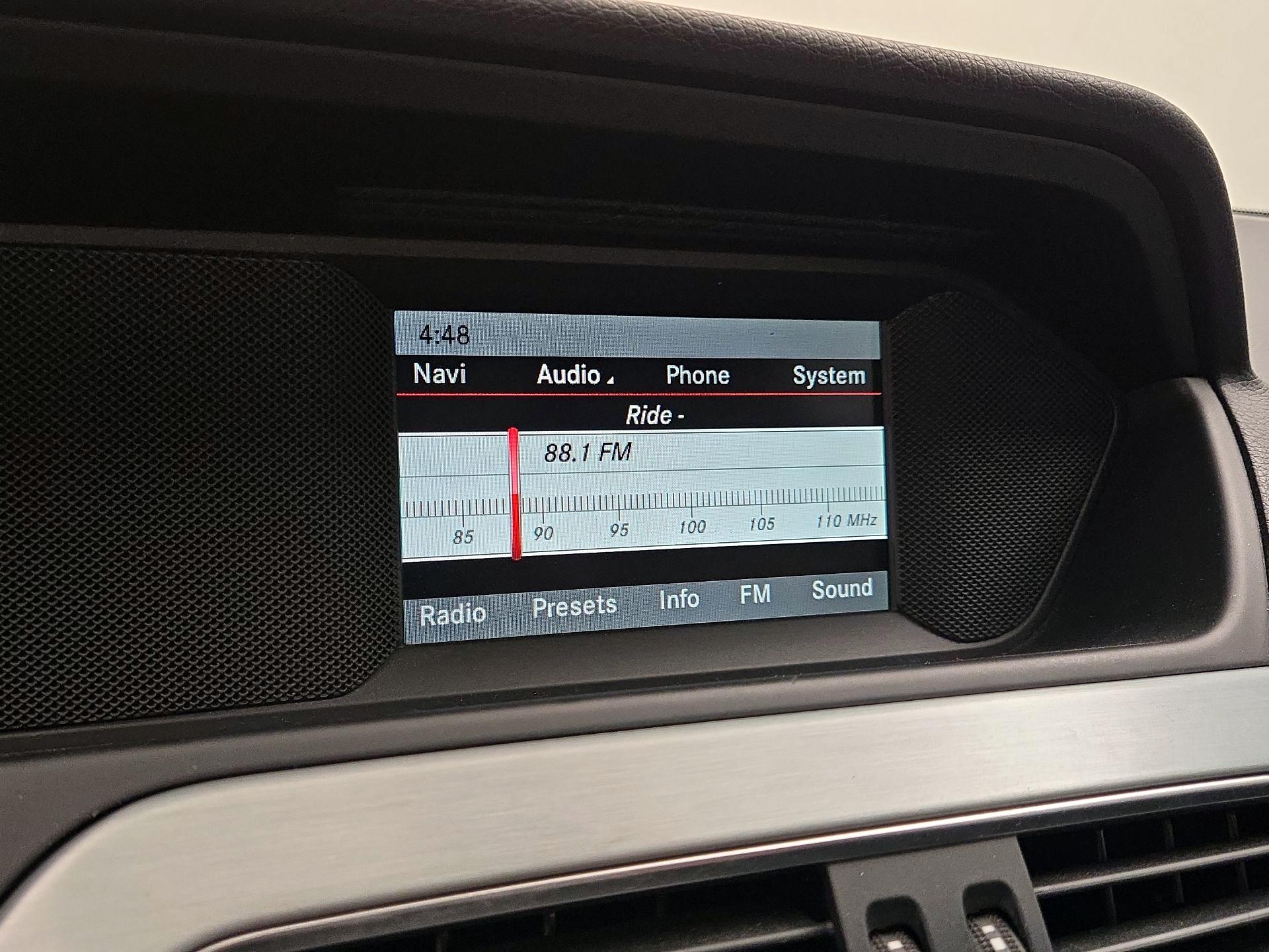 Thumbnail: 2015 Mercedes-Benz C-Class - 14