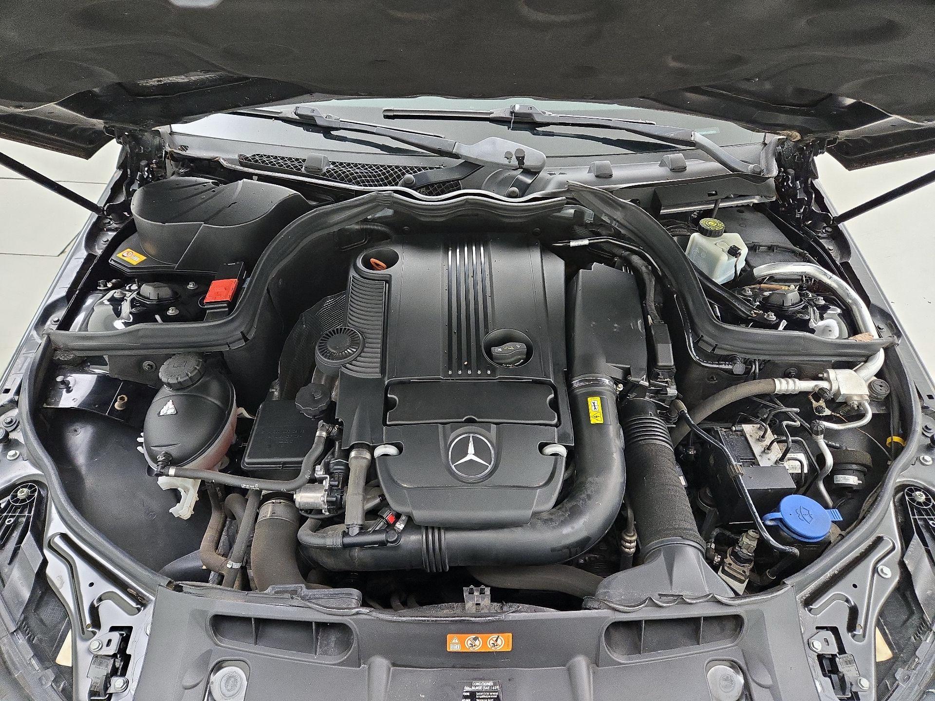 Thumbnail: 2015 Mercedes-Benz C-Class - 19