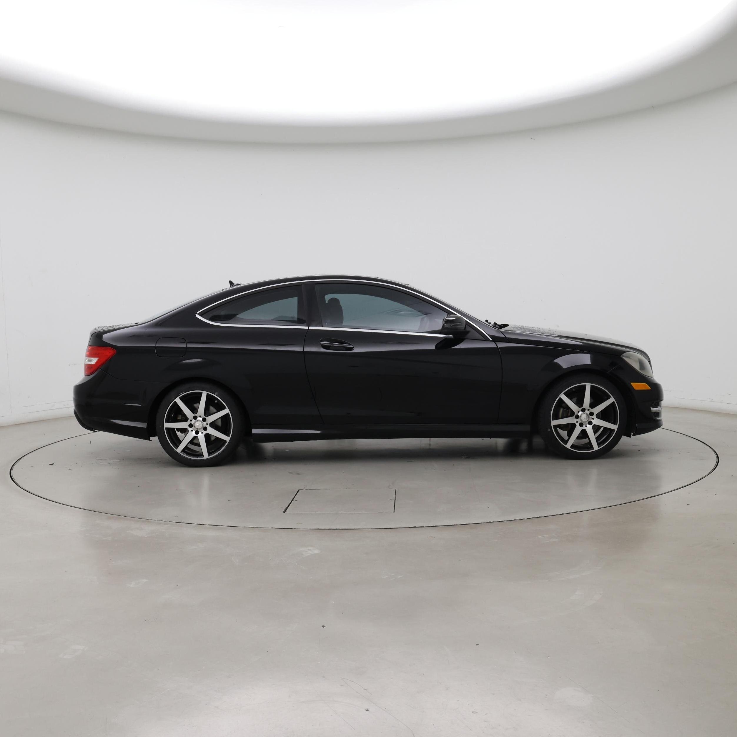 Thumbnail: 2015 Mercedes-Benz C-Class - 7