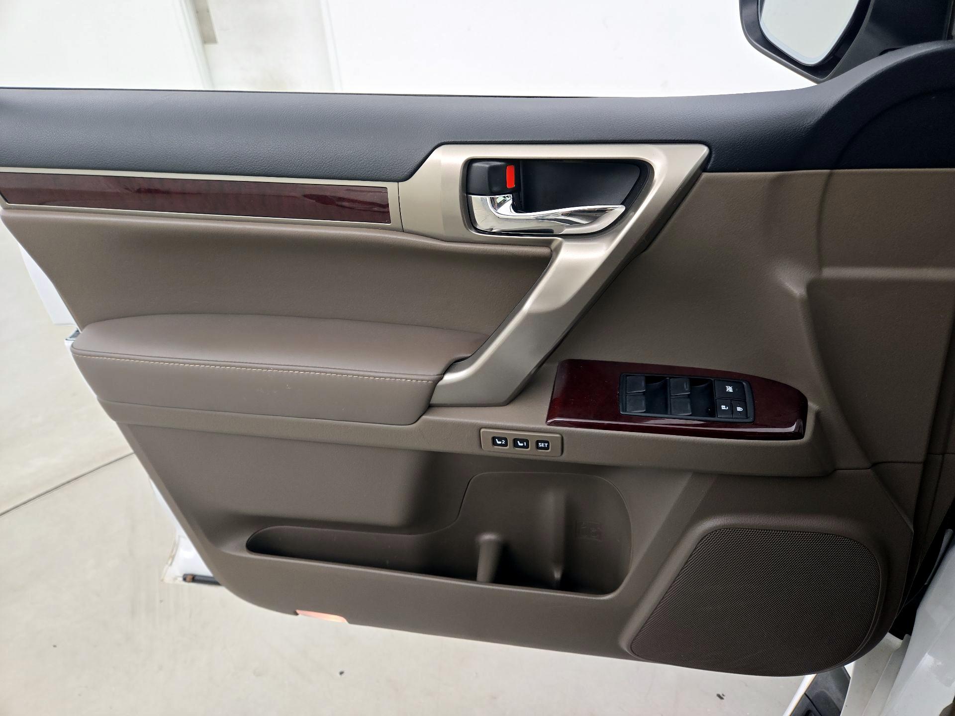 Thumbnail: 2018 Lexus GX - 12