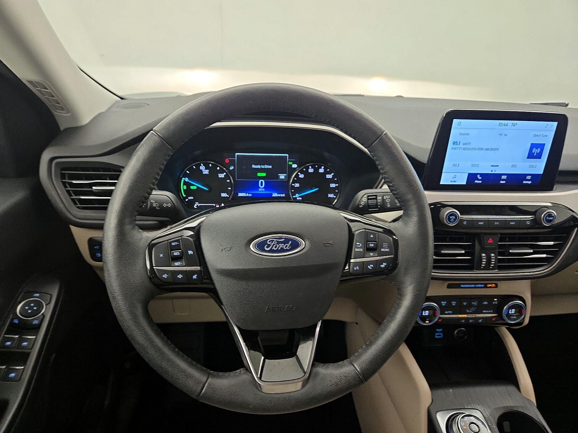 Thumbnail: 2021 Ford Escape - 10