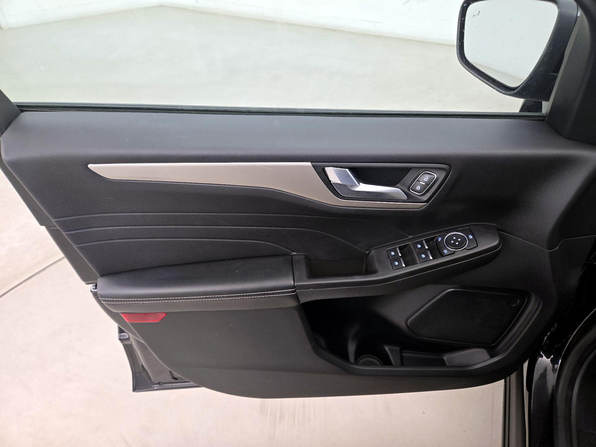 Thumbnail: 2021 Ford Escape - 12