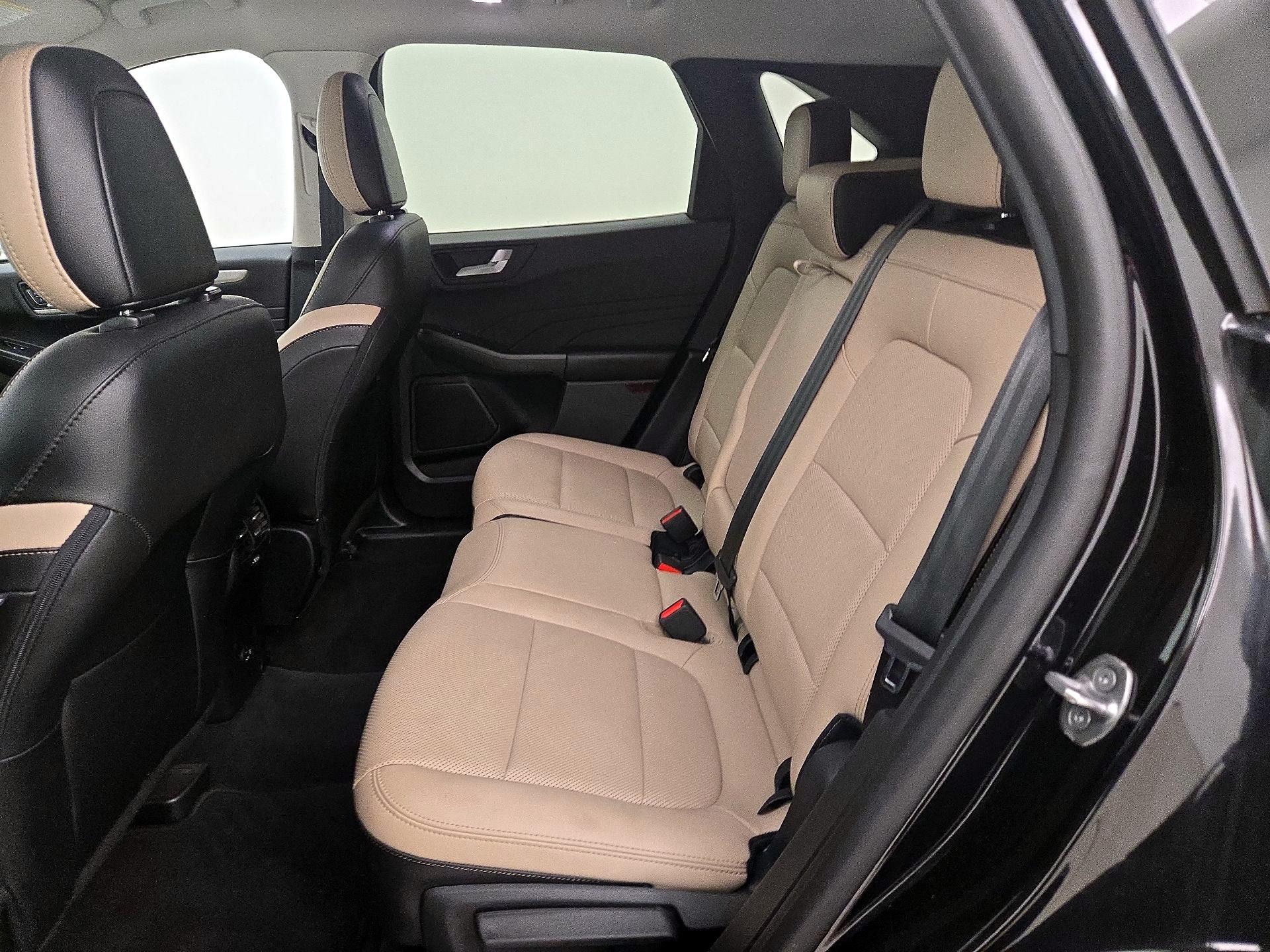 Thumbnail: 2021 Ford Escape - 19