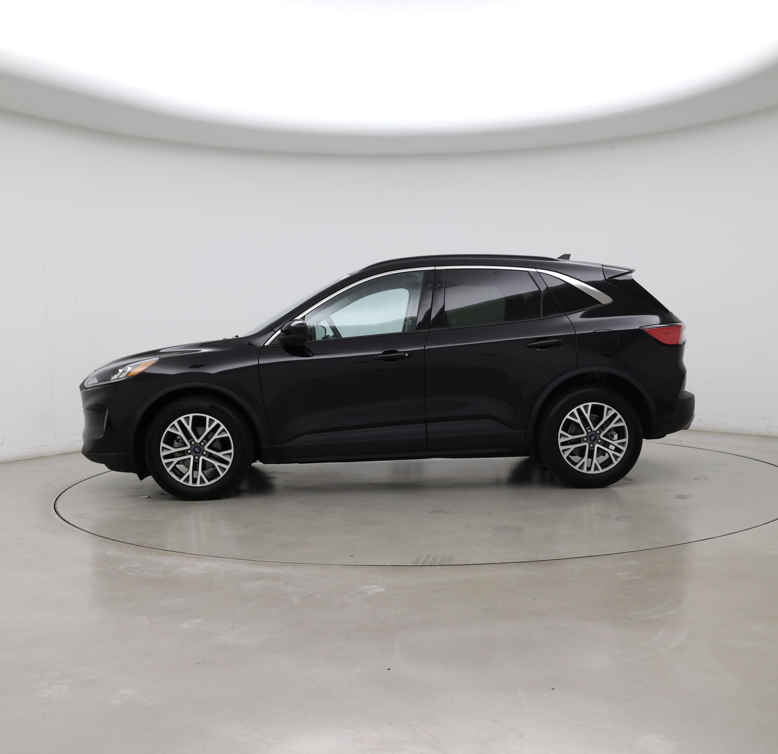 Thumbnail: 2021 Ford Escape - 3