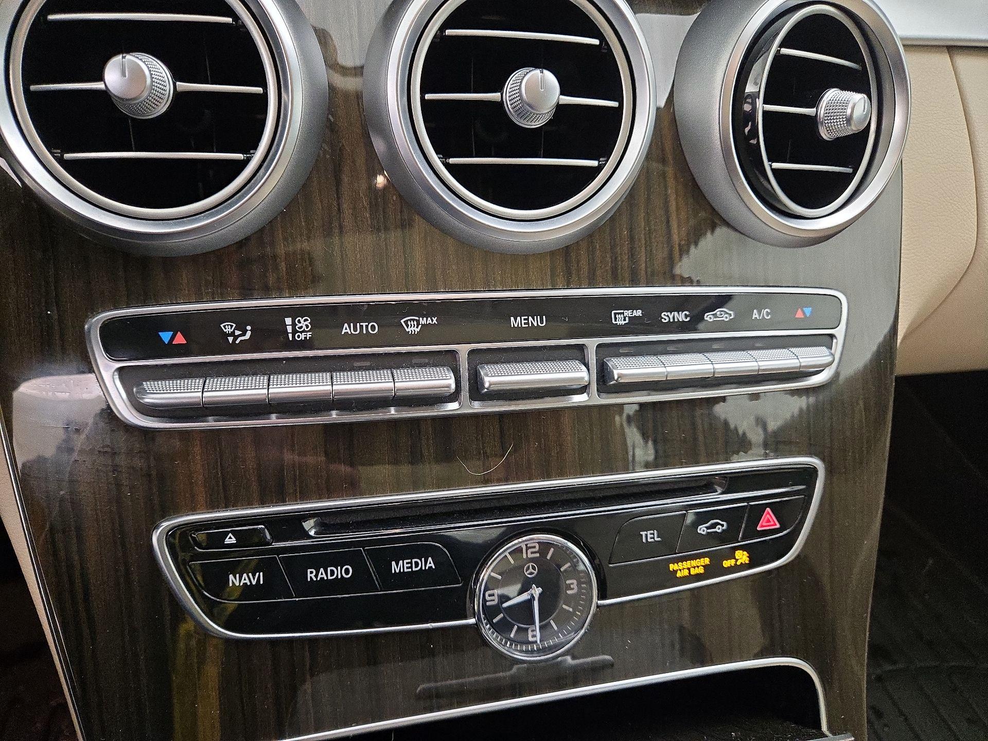 Thumbnail: 2018 Mercedes-Benz C-Class - 16