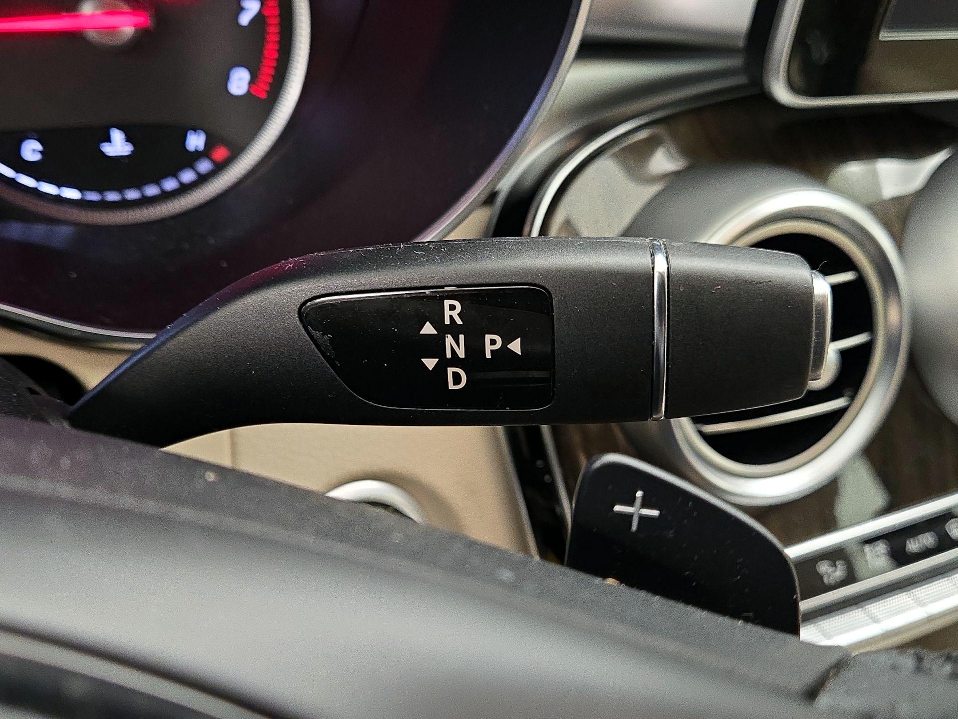 Thumbnail: 2018 Mercedes-Benz C-Class - 17