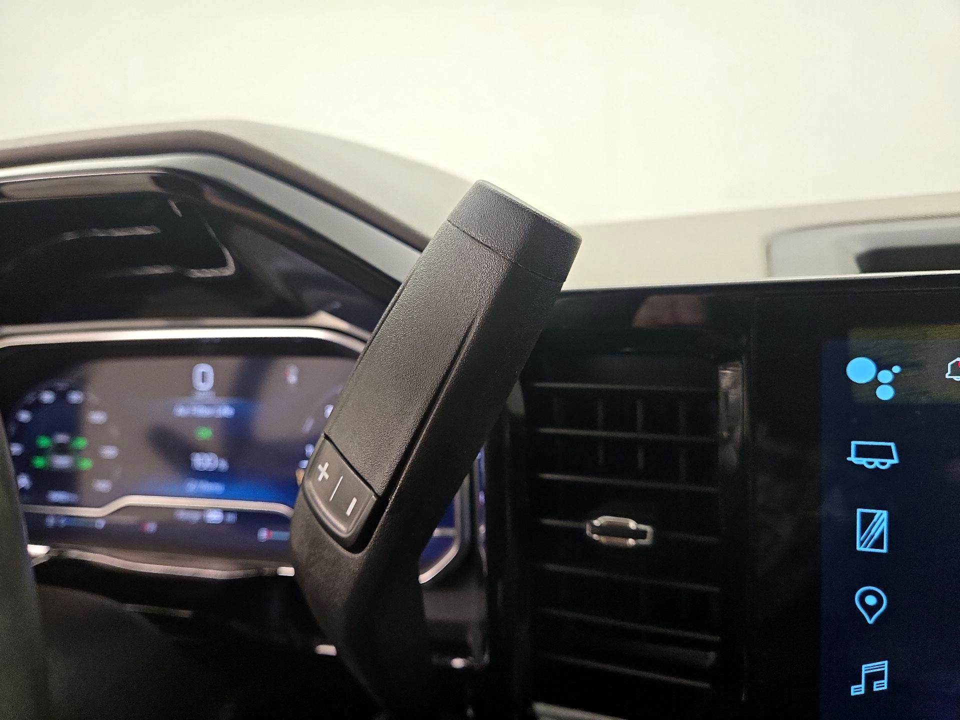 Thumbnail: 2024 Chevrolet Silverado 1500 - 17