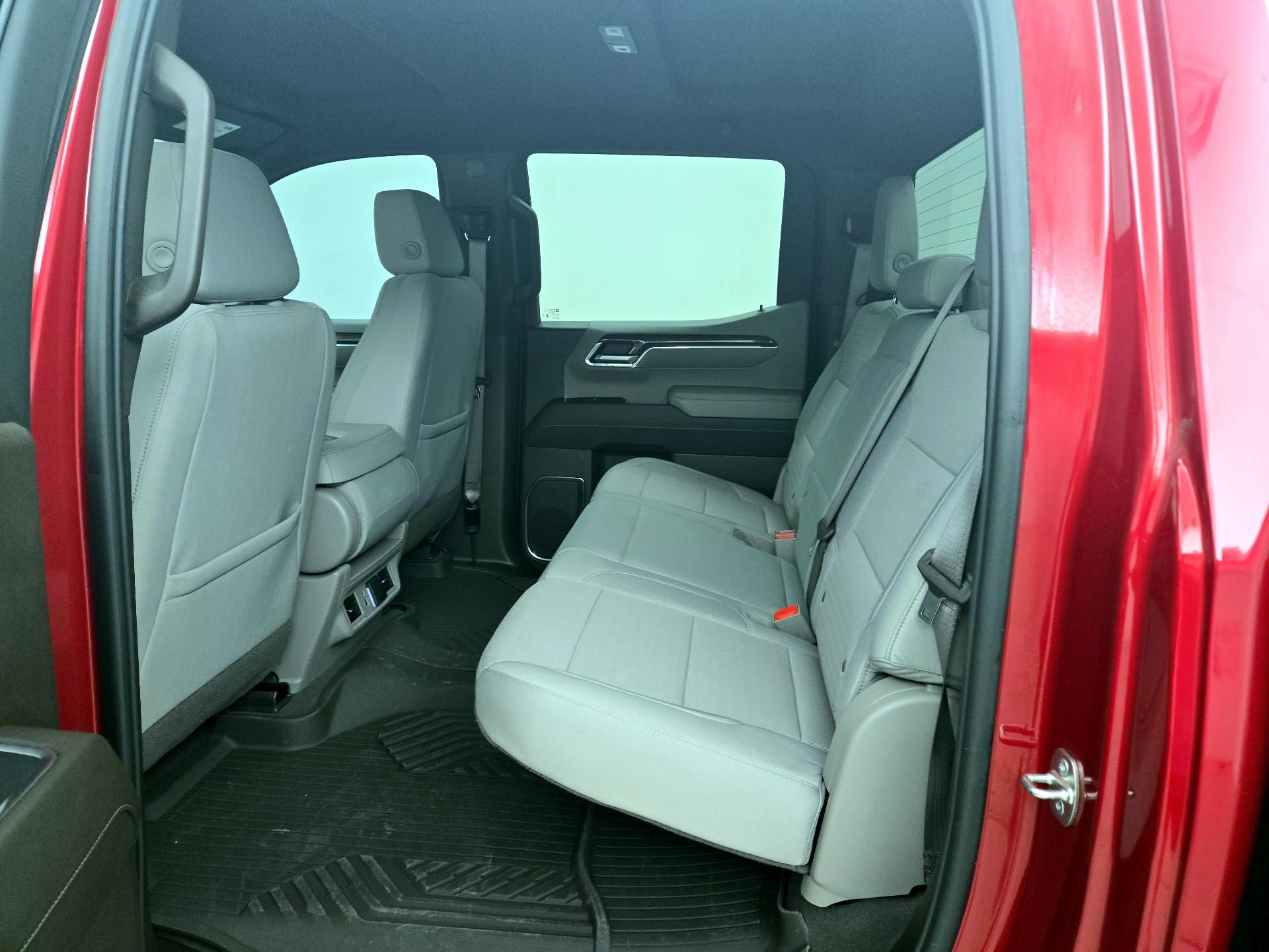 Thumbnail: 2024 Chevrolet Silverado 1500 - 19