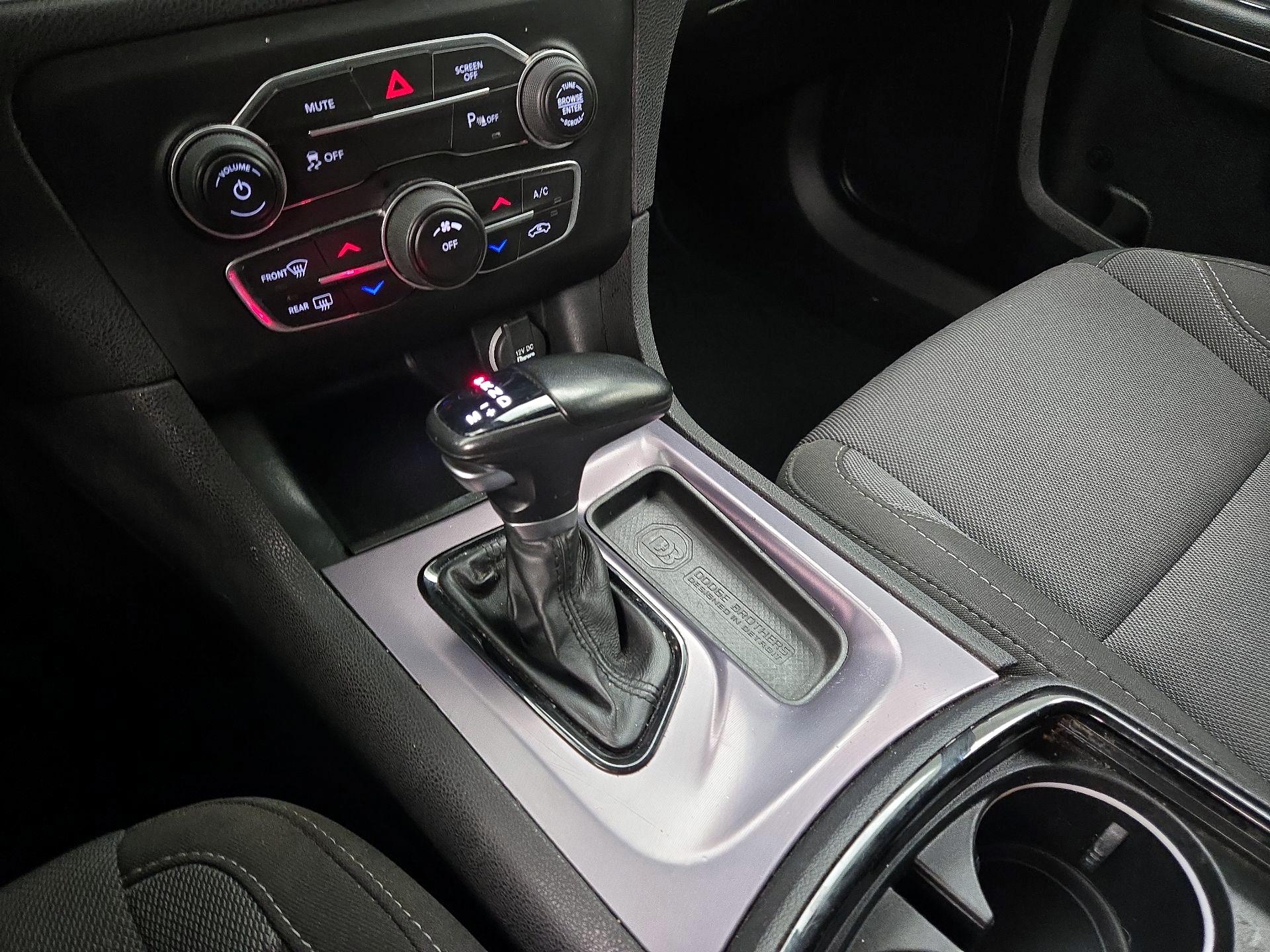 Thumbnail: 2020 Dodge Charger - 17