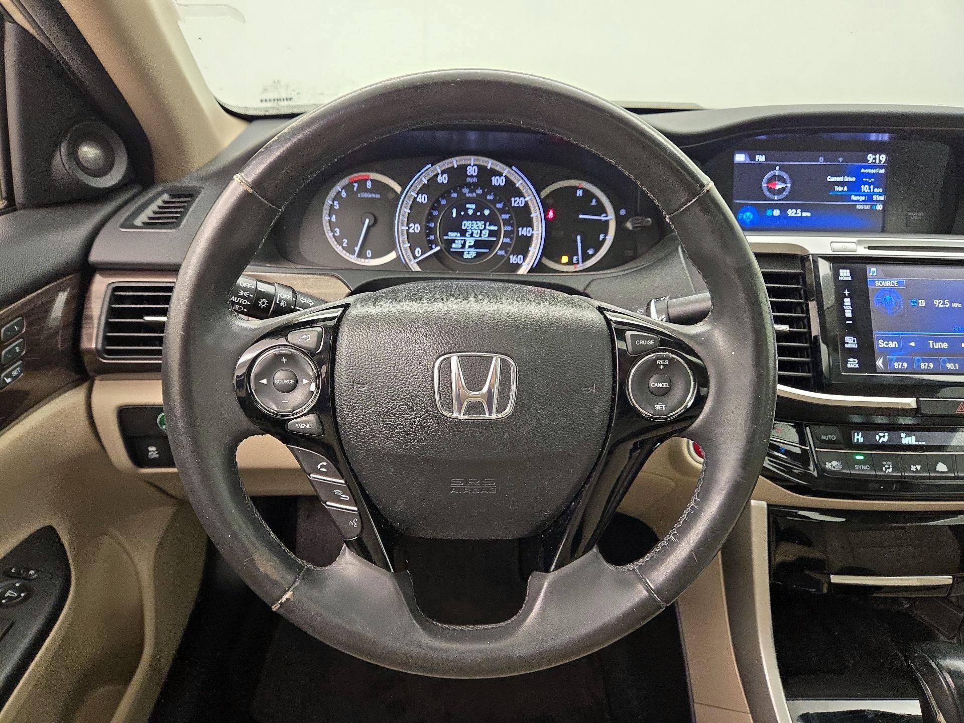 Thumbnail: 2017 Honda Accord - 10