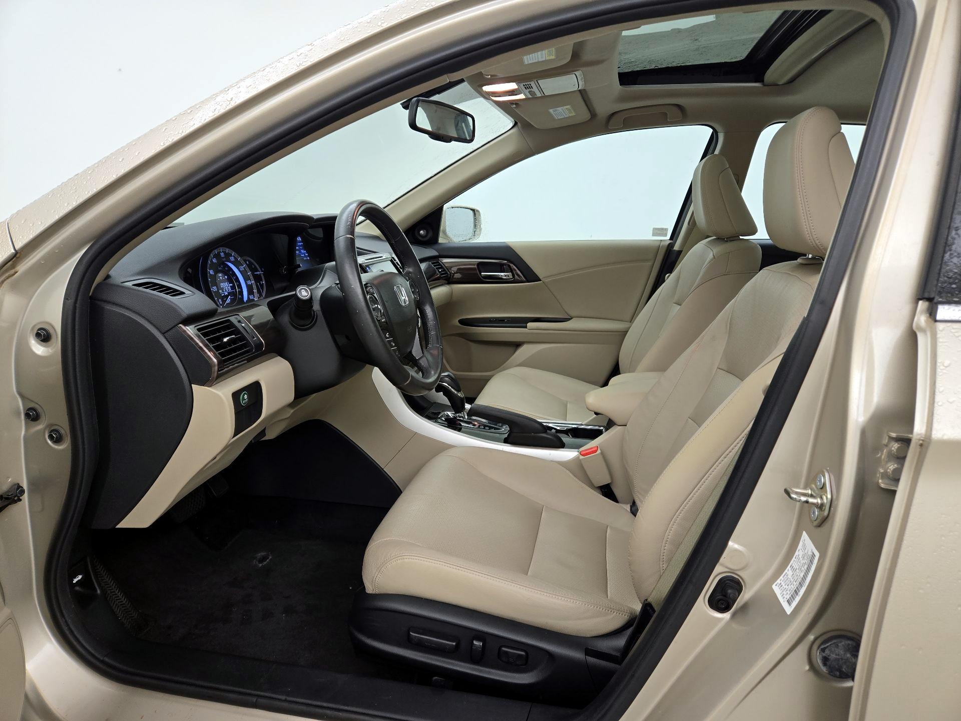 Thumbnail: 2017 Honda Accord - 11