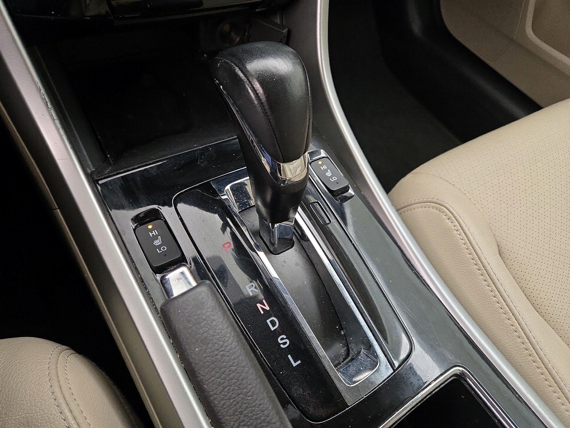 Thumbnail: 2017 Honda Accord - 17