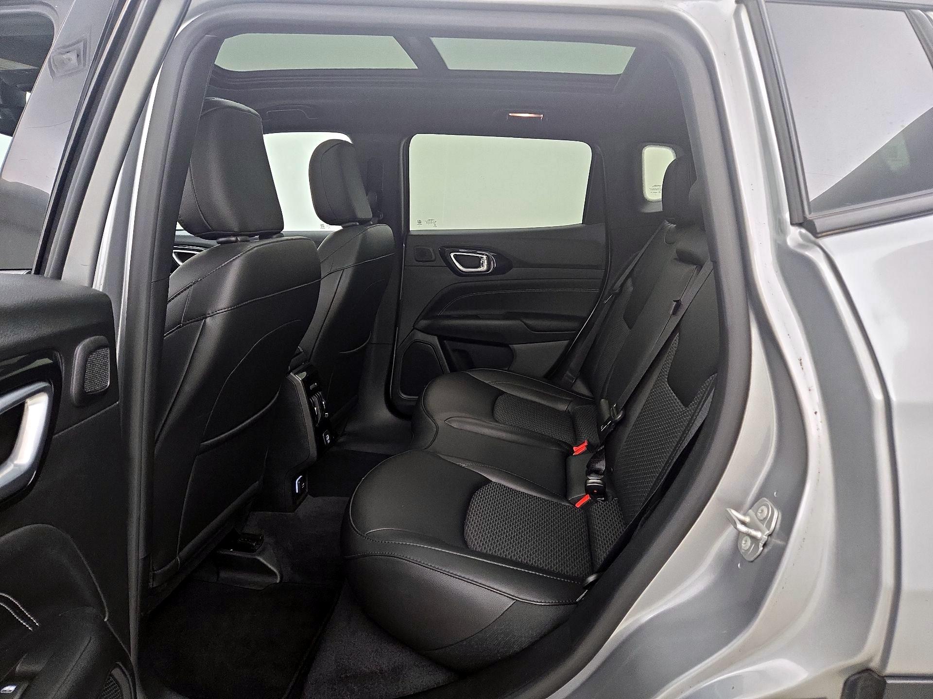 Thumbnail: 2022 Jeep Compass - 20