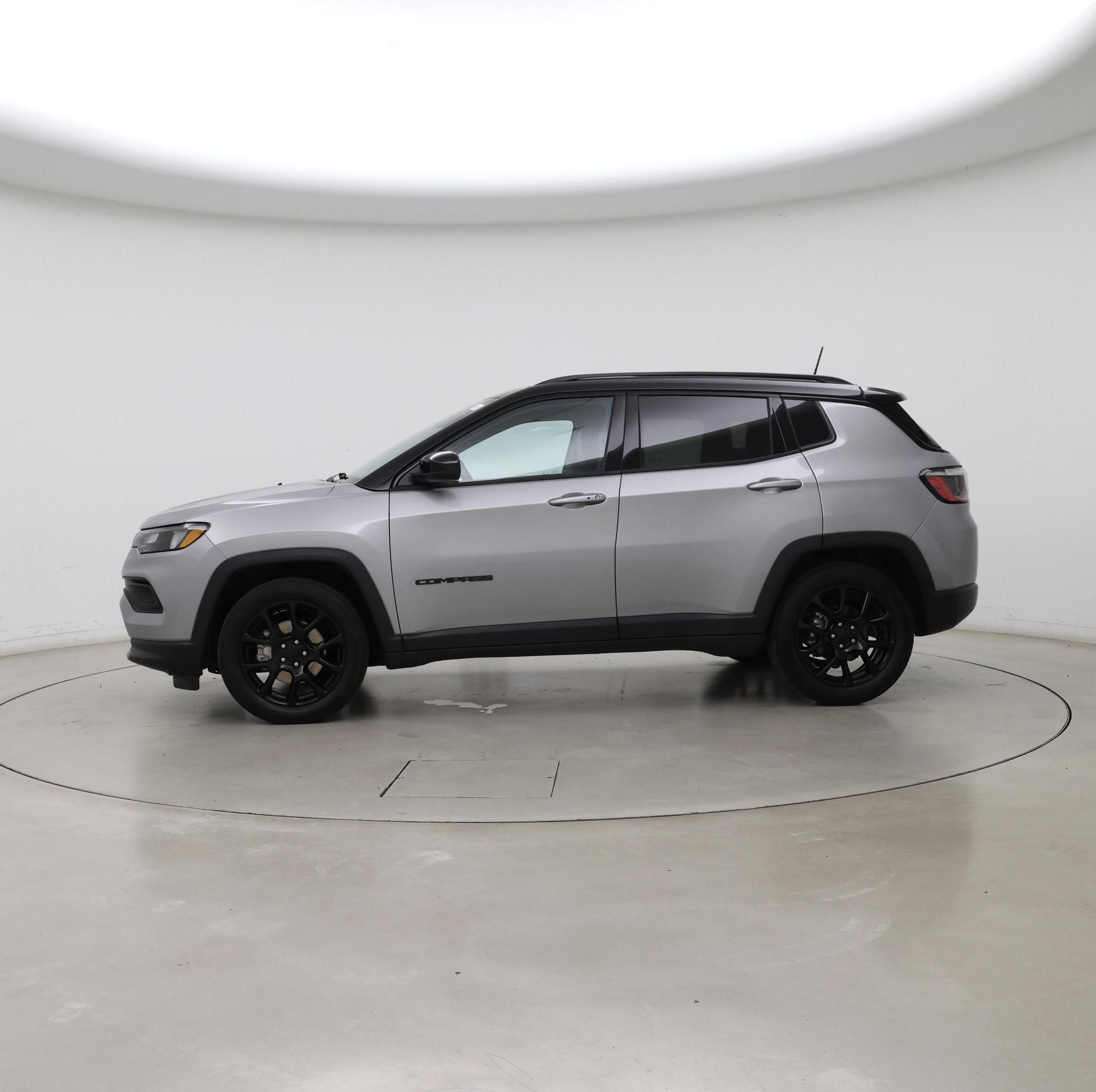 Thumbnail: 2022 Jeep Compass - 3