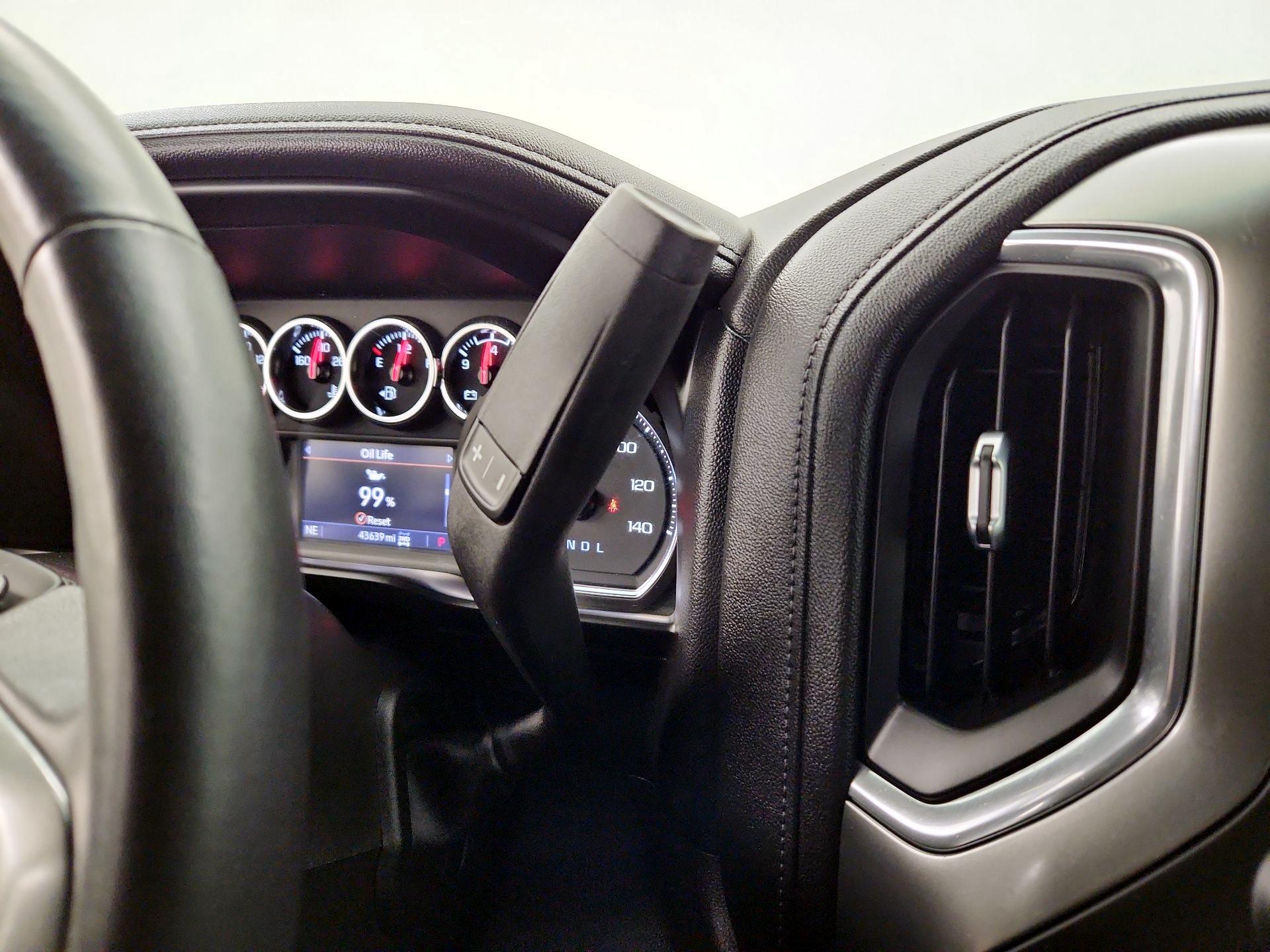 Thumbnail: 2021 Chevrolet Silverado 1500 - 17