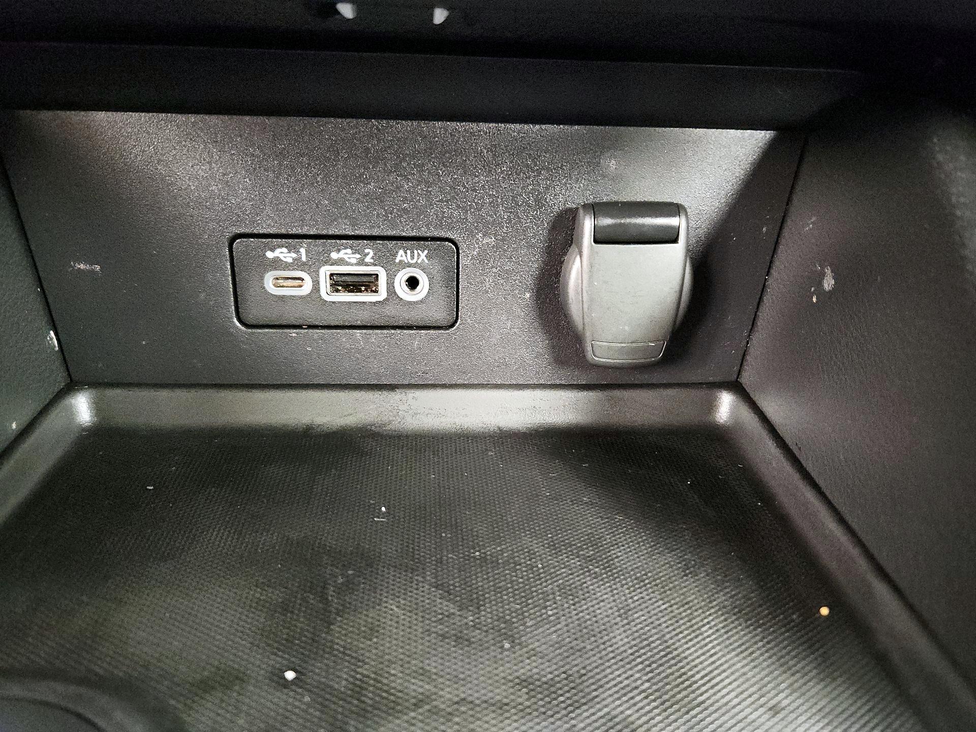 Thumbnail: 2023 Nissan Sentra - 18