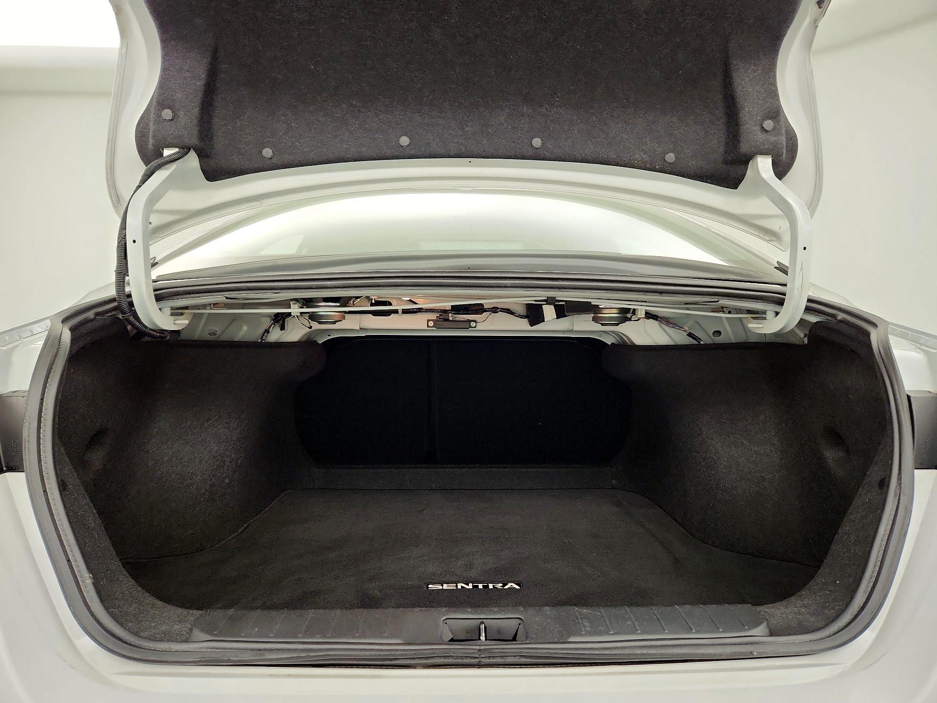 Thumbnail: 2023 Nissan Sentra - 20