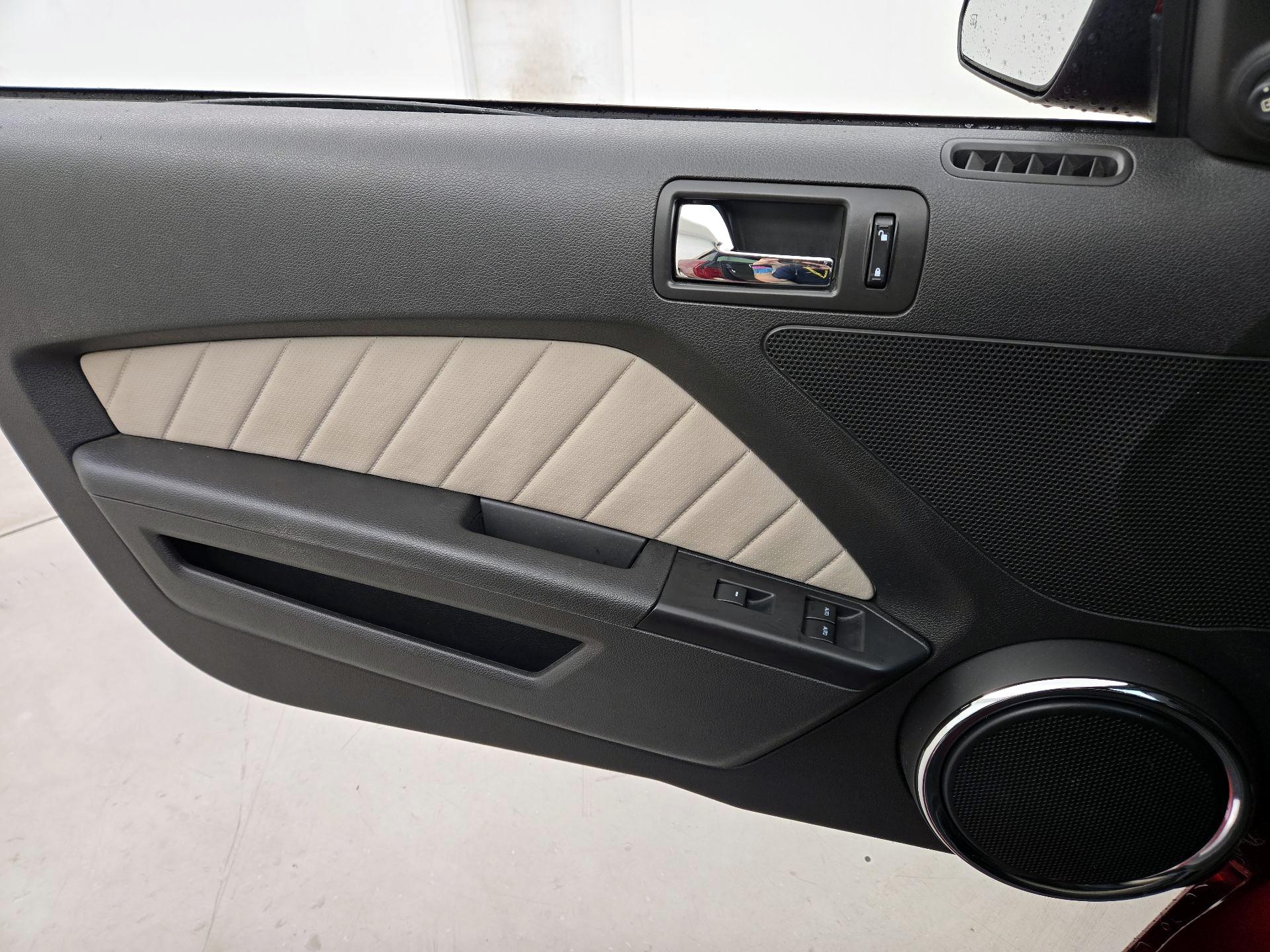 Thumbnail: 2014 Ford Mustang - 12