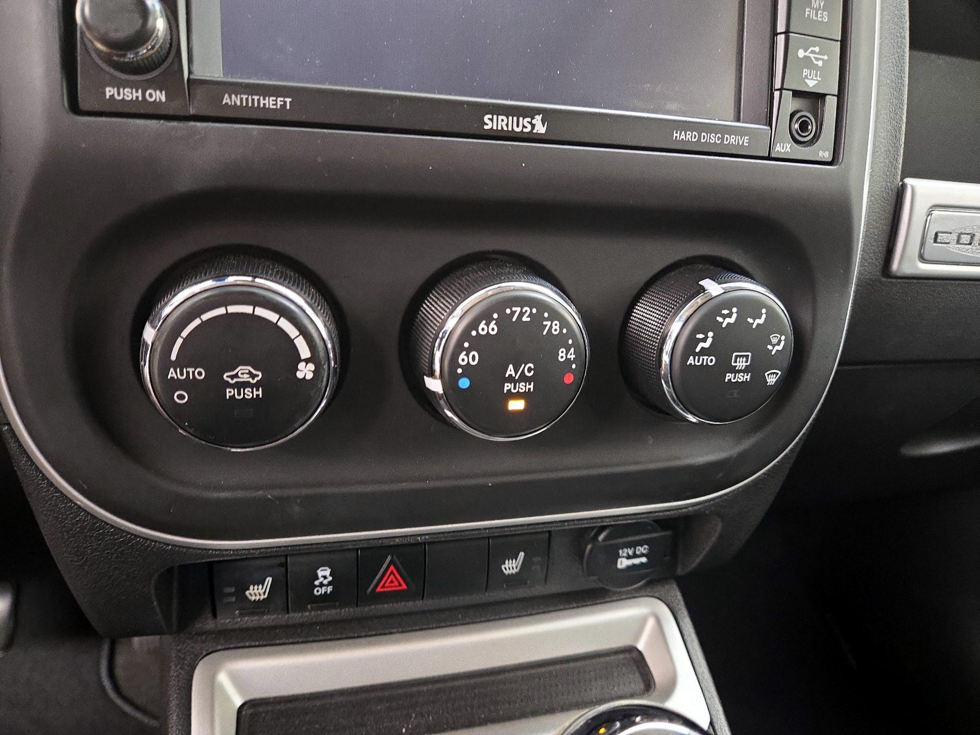 Thumbnail: 2014 Jeep Compass - 15