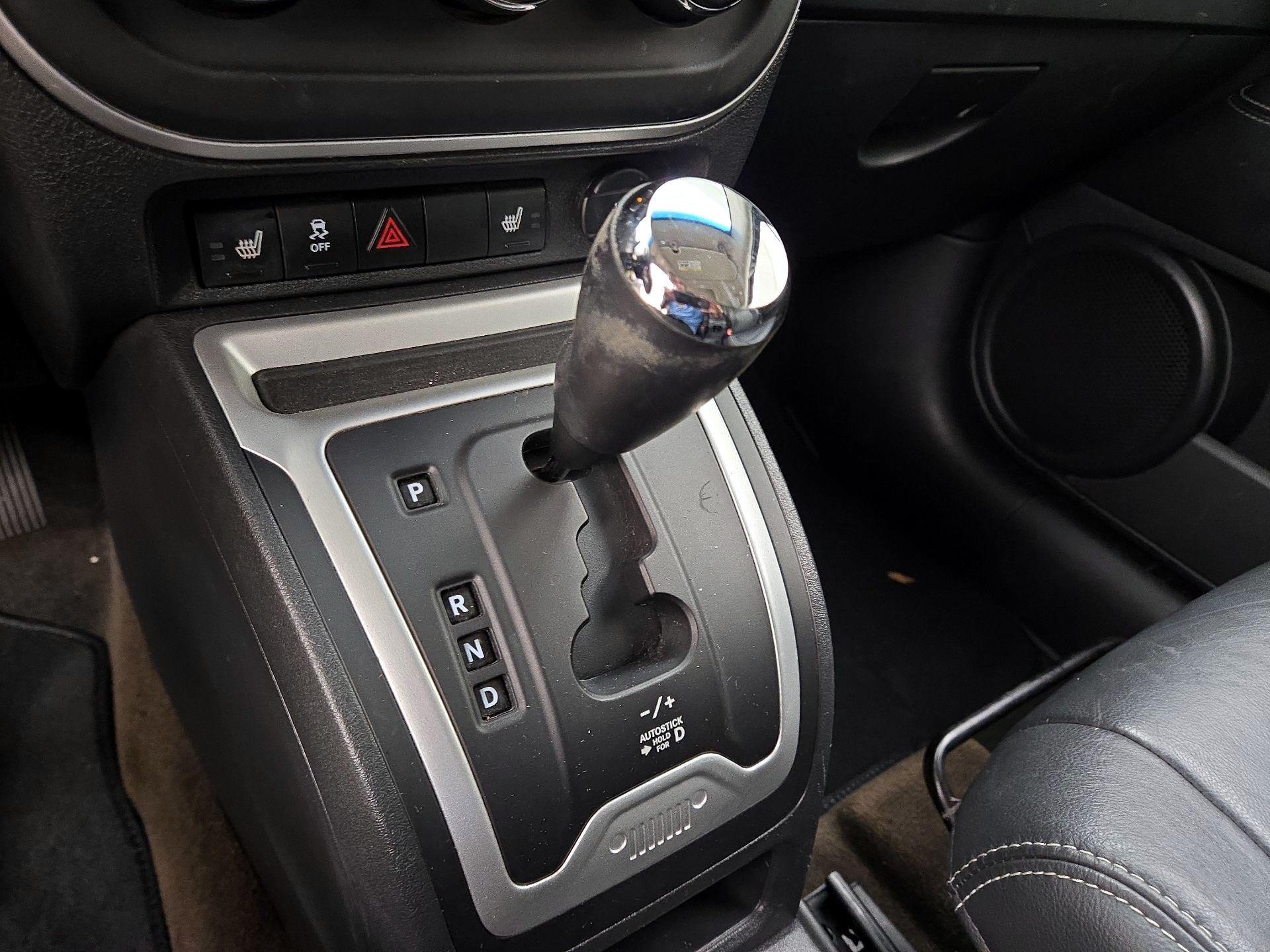 Thumbnail: 2014 Jeep Compass - 16