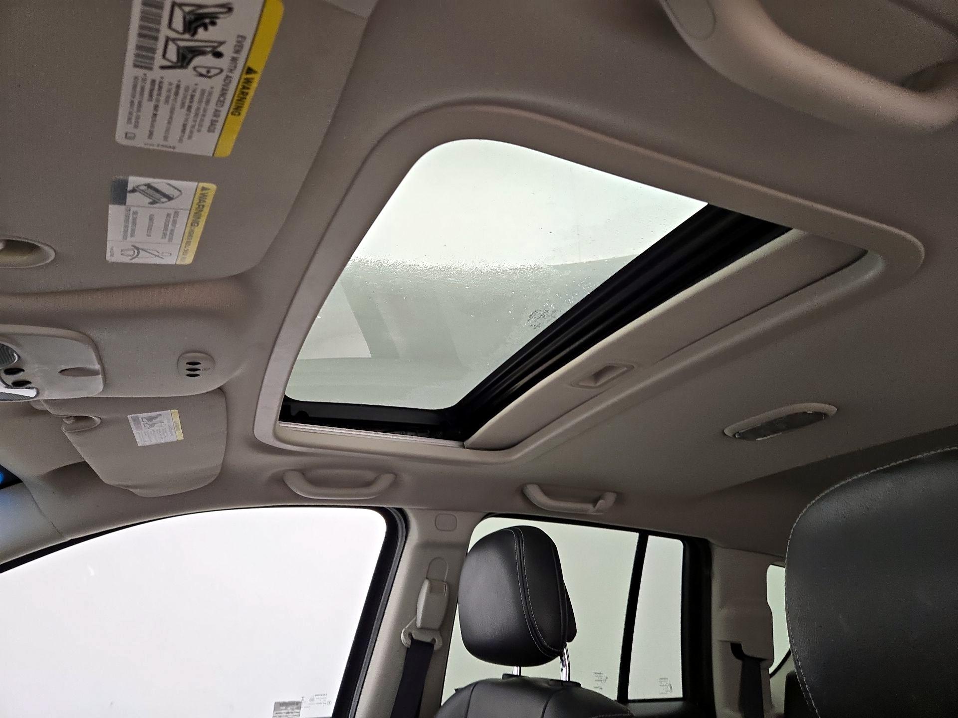 Thumbnail: 2014 Jeep Compass - 17