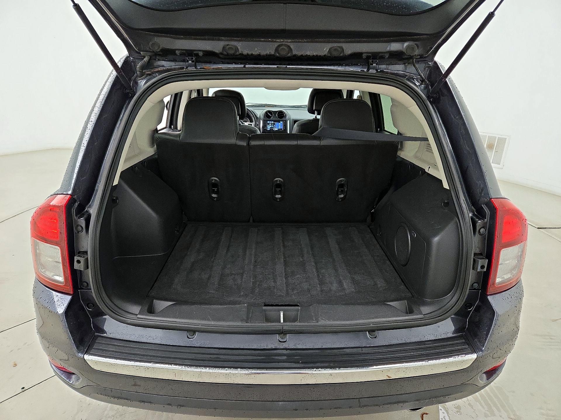 Thumbnail: 2014 Jeep Compass - 19