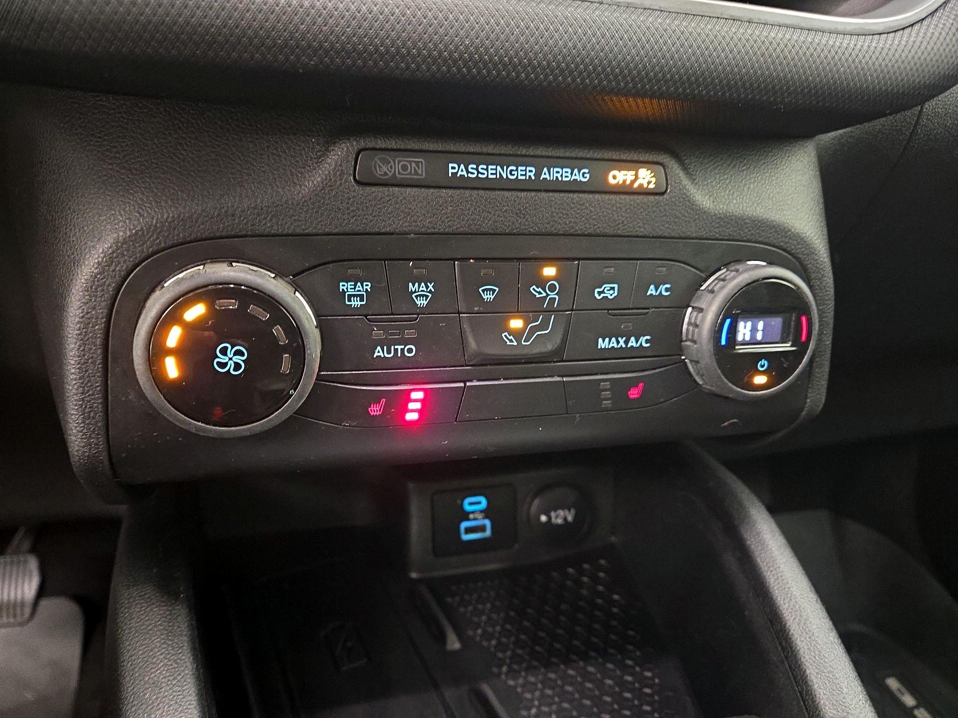 Thumbnail: 2021 Ford Bronco Sport - 17