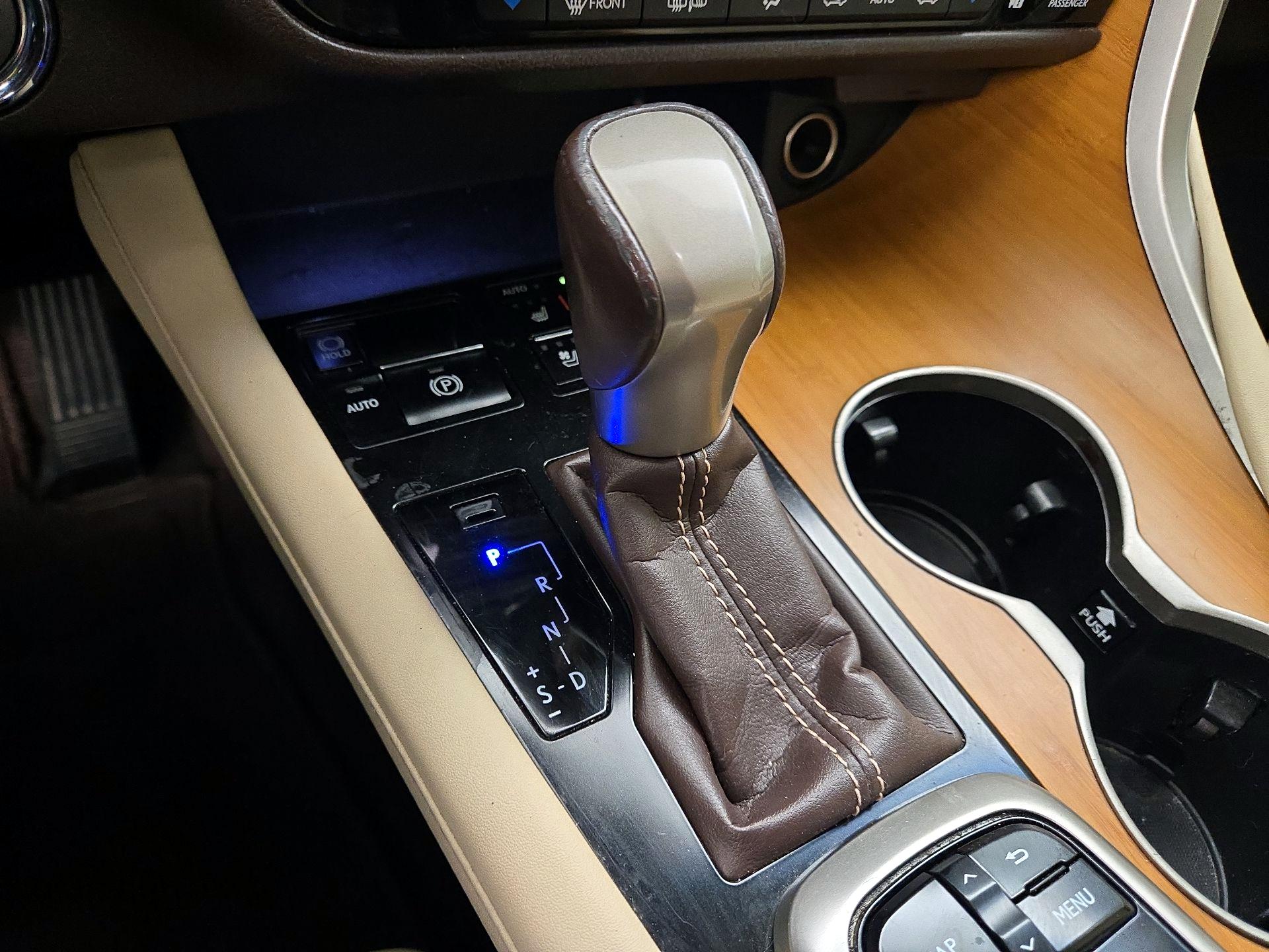 Thumbnail: 2017 Lexus RX - 18