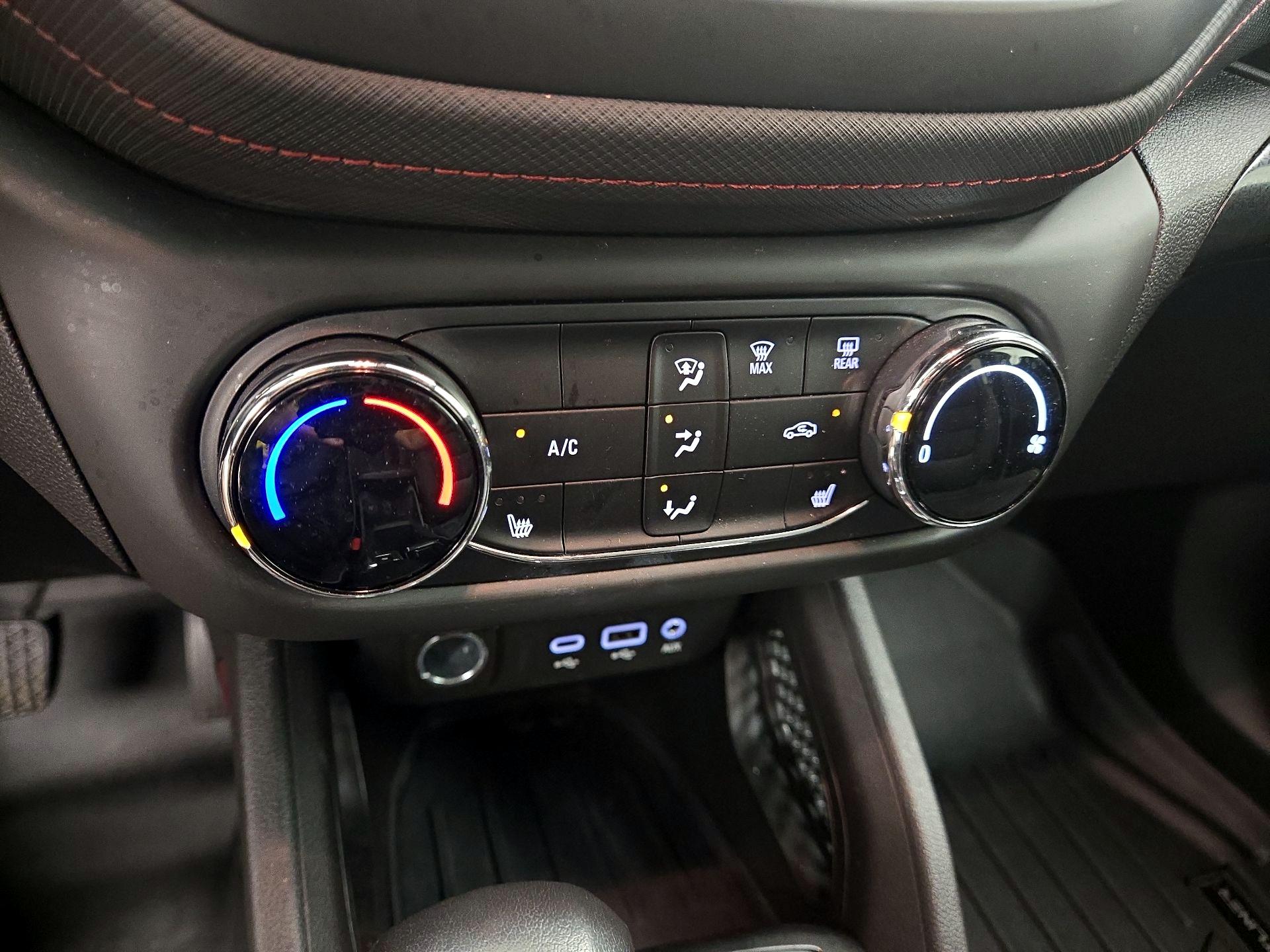 Thumbnail: 2022 Chevrolet TrailBlazer - 16