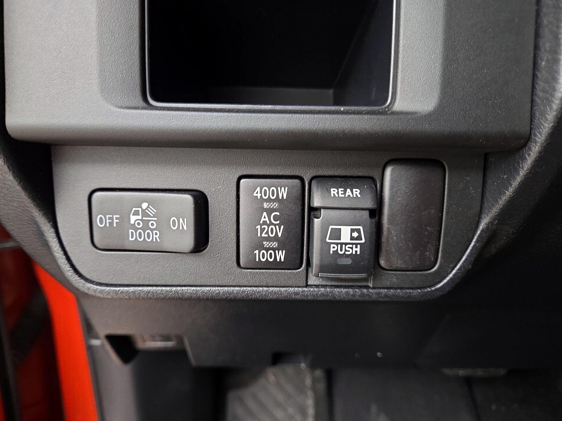 Thumbnail: 2017 Toyota Tacoma - 13